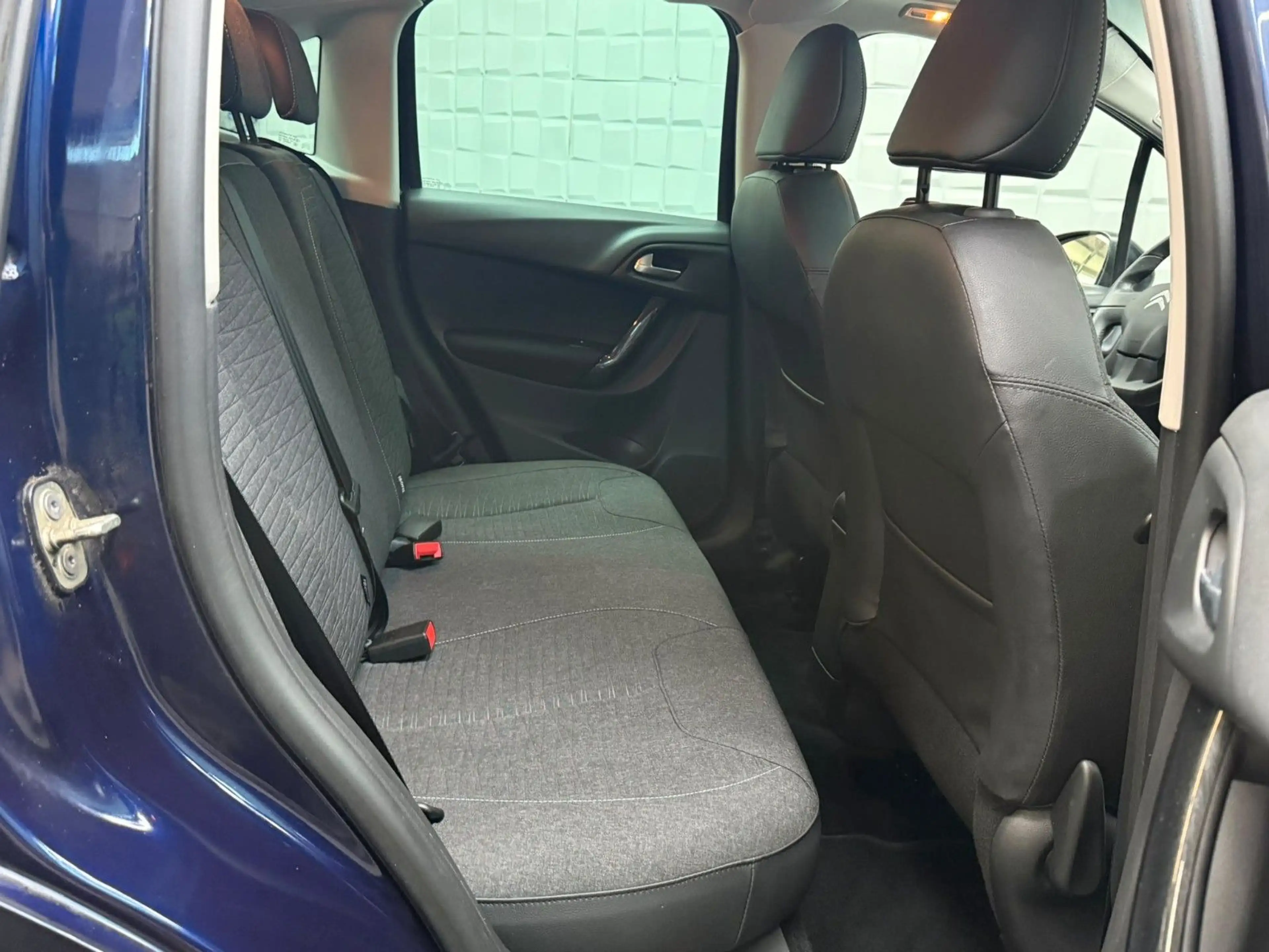 Citroen C3 Selection Klima Tempomat Kamera SHZ PDC — photo 12