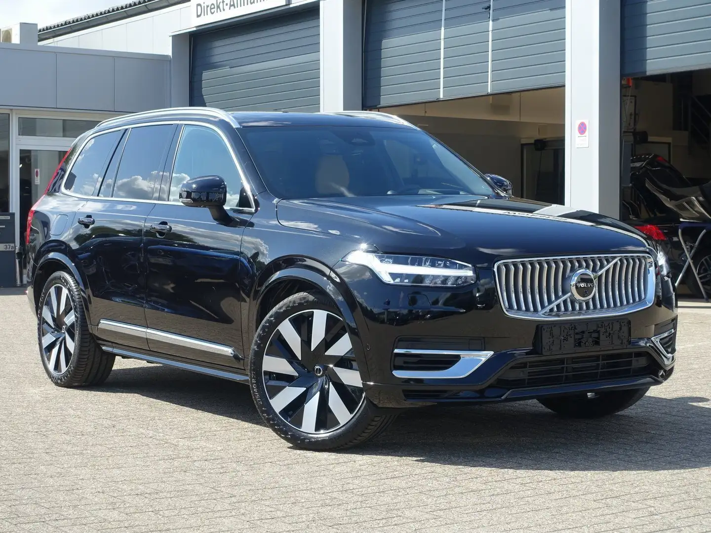 Volvo XC90 Plus Bright T8 Recharge AWD B&W/LUFT/AHK Schwarz - 2