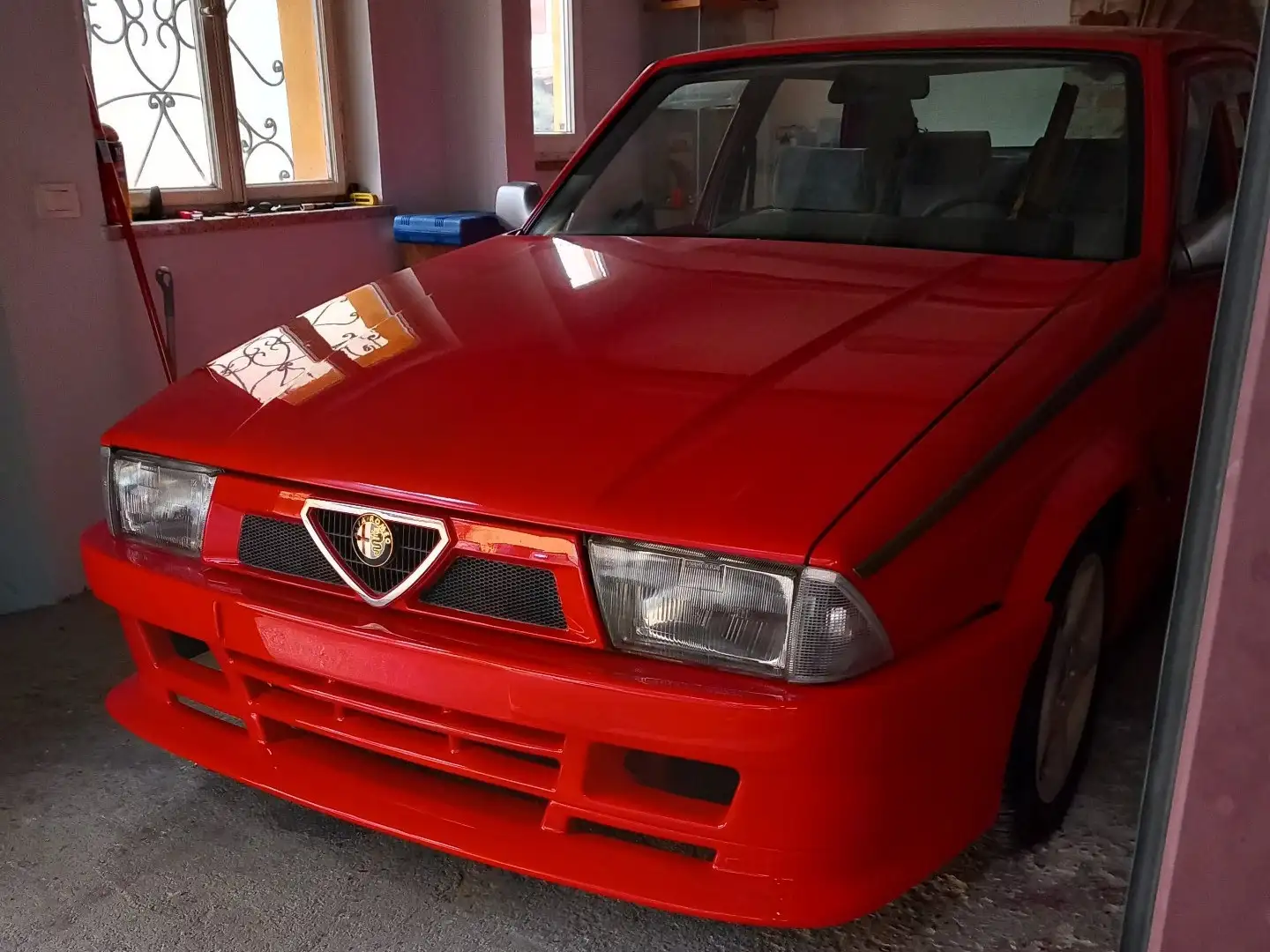 Alfa Romeo 75 2.0i ts Red - 2