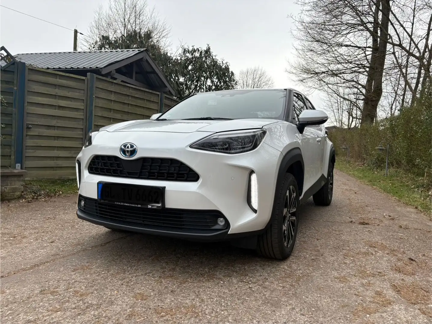 Toyota Yaris Cross Hybrid FWD Team Deutschland Blanc - 1