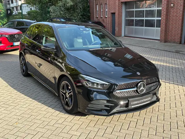 Mercedes-Benz B 250 AMG Line DSG MBUX Navi Premium AHK