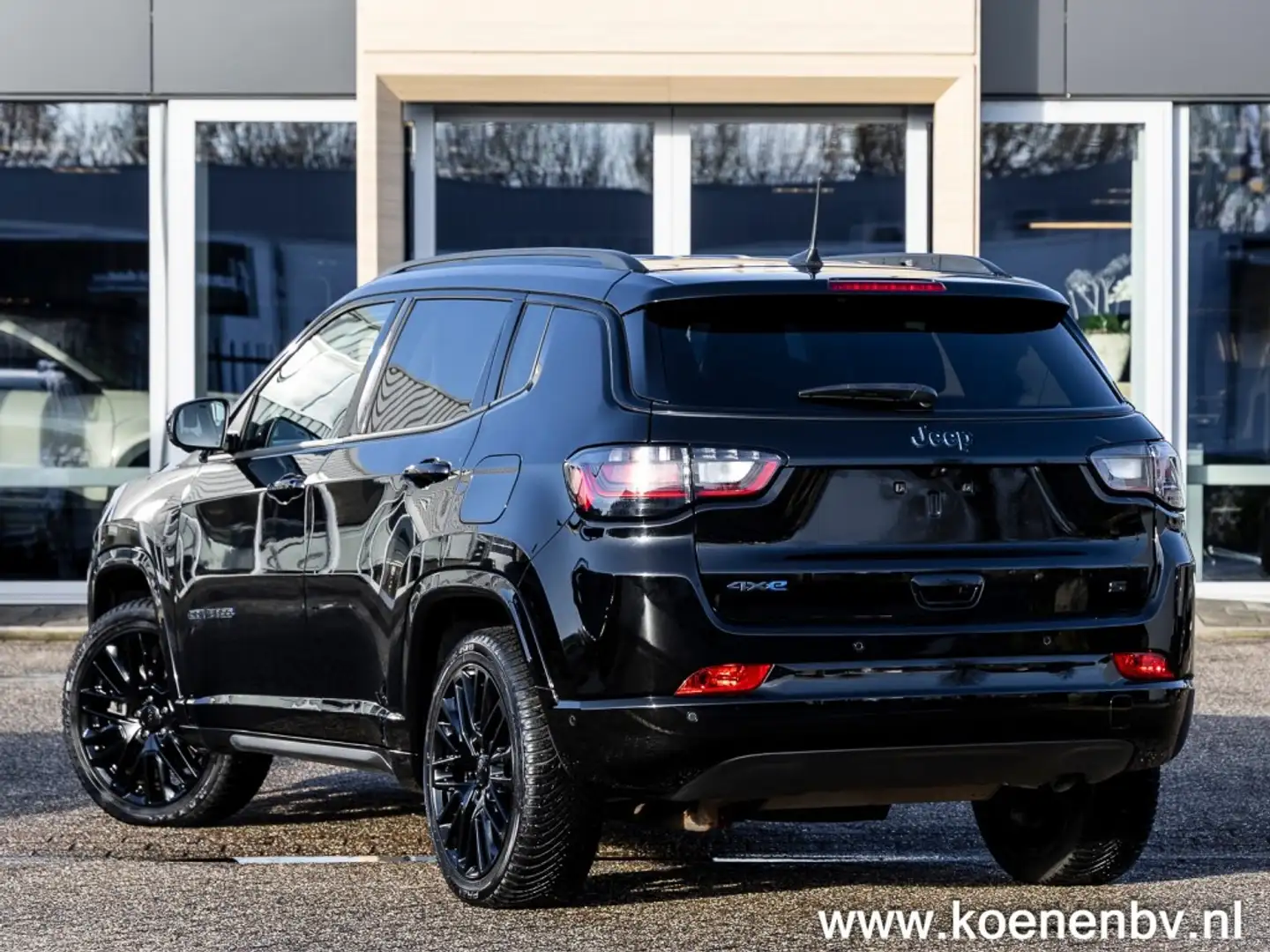 Jeep Compass 4xE 240pk PHEV S Automaat  4x4 LEER / 360 CAMERA / Zwart - 2