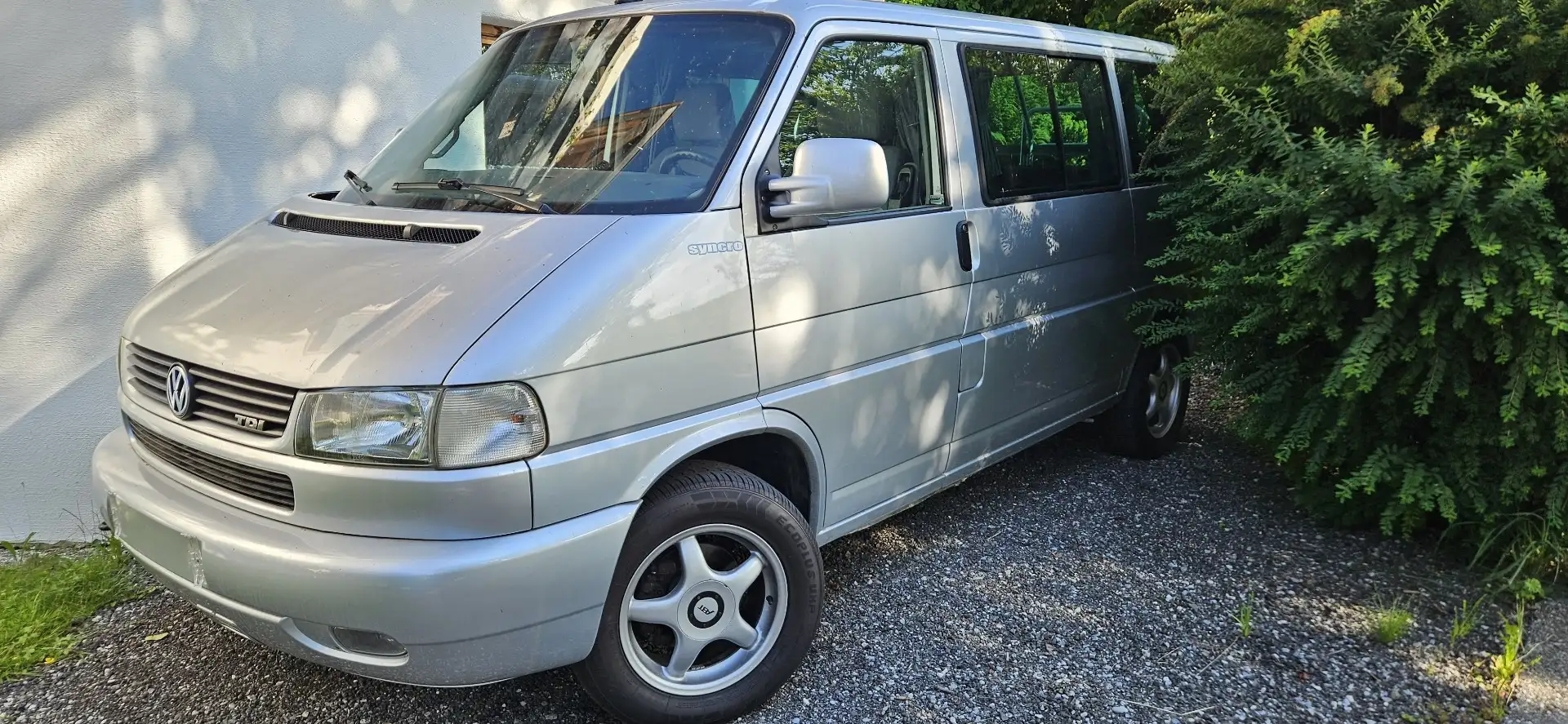Volkswagen T4 Multivan Syncro TDI - 2