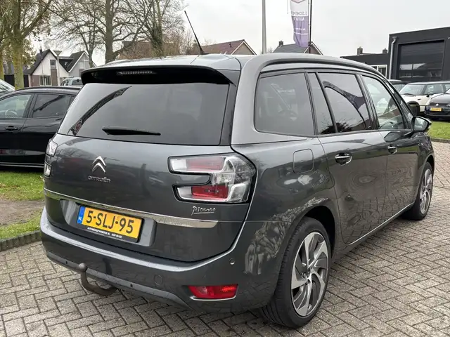 Citroen Grand C4 Picasso view 5