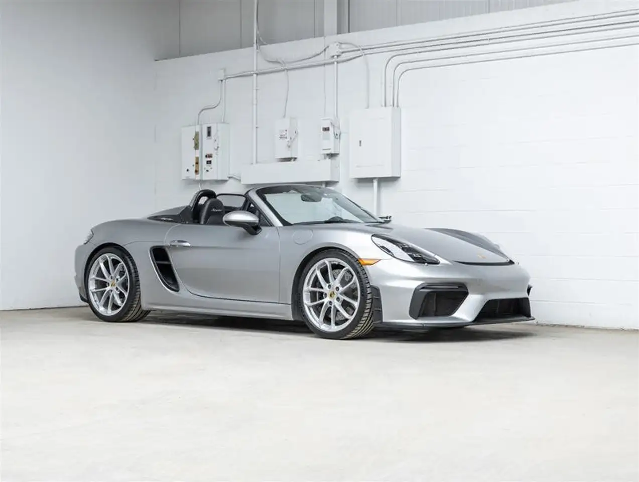 Porsche 718 Spyder снимка Porsche 718 Spyder