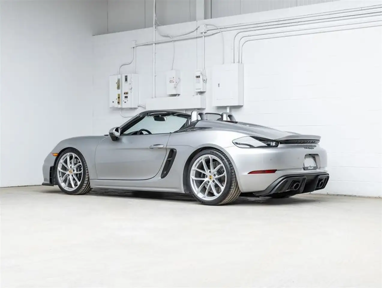 Porsche 718 Spyder снимка Porsche 718 Spyder
