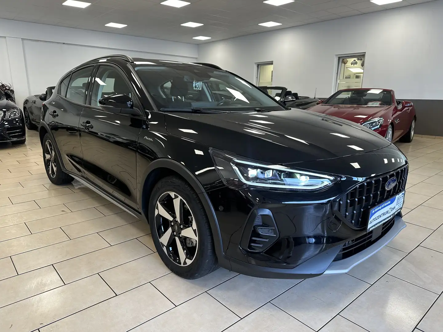 Ford Focus Active Crossover*LED*R-Cam*CarPlay*Navi* Noir - 1