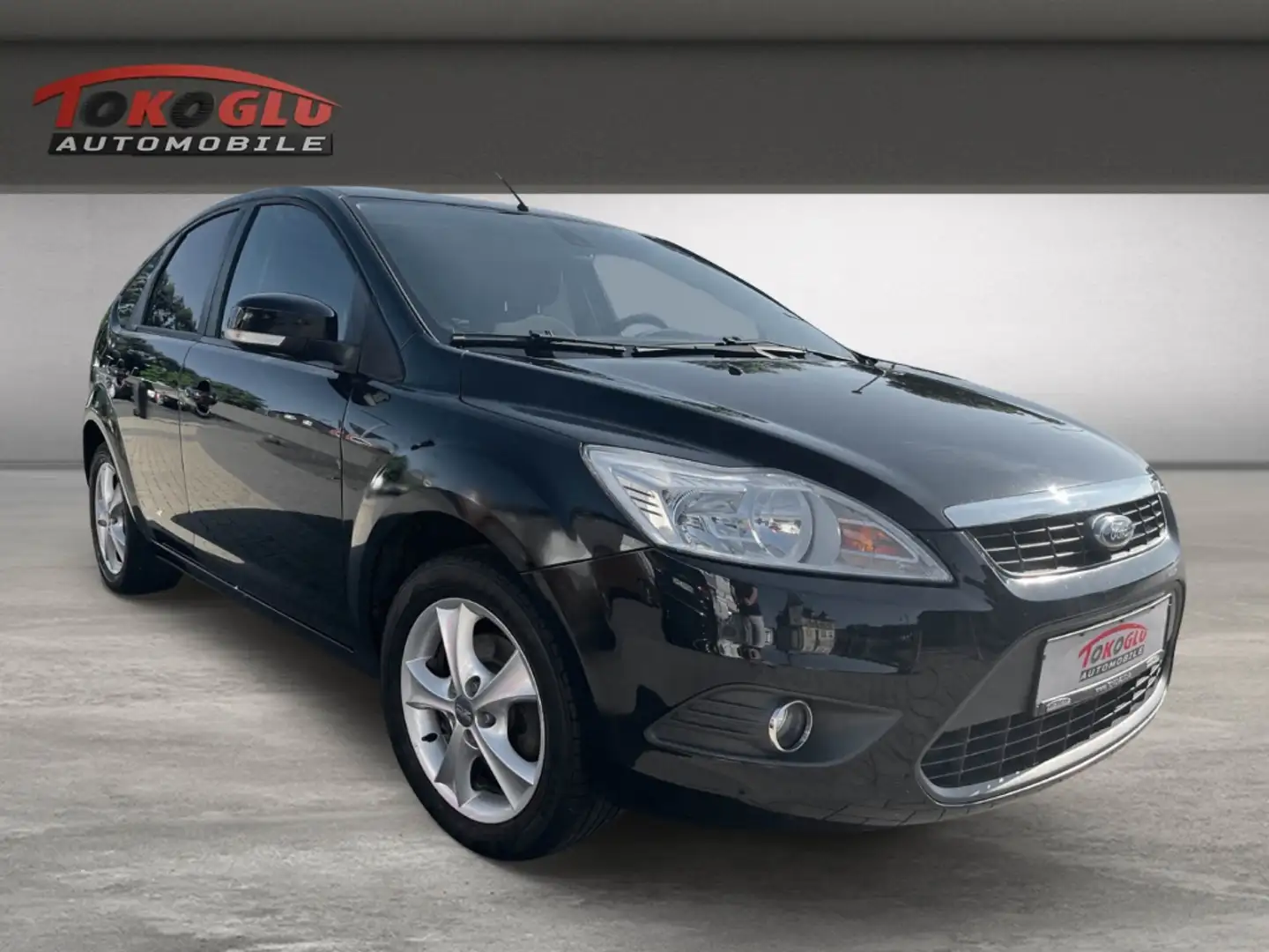 Ford Focus Style 1.6 Notbremsass. Kollisionswarner Regensenso Schwarz - 1
