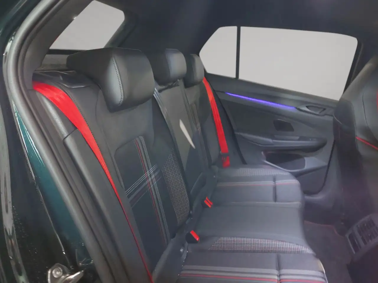 Volkswagen Golf VIII GTI Edition 50 2.0 TSI PANO+NAVI+SITZHZ 8