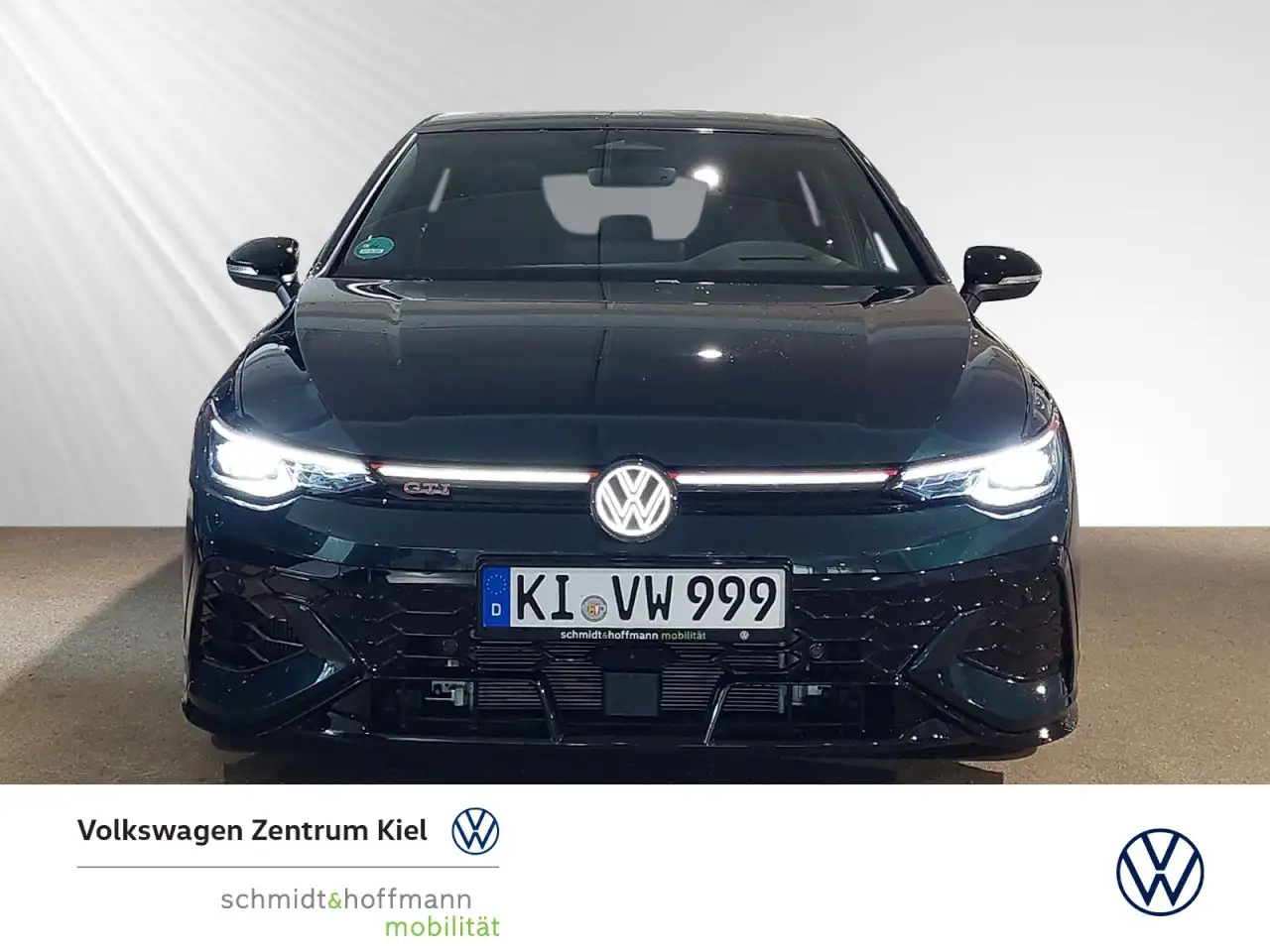 Volkswagen Golf VIII GTI Edition 50 2.0 TSI PANO+NAVI+SITZHZ 2
