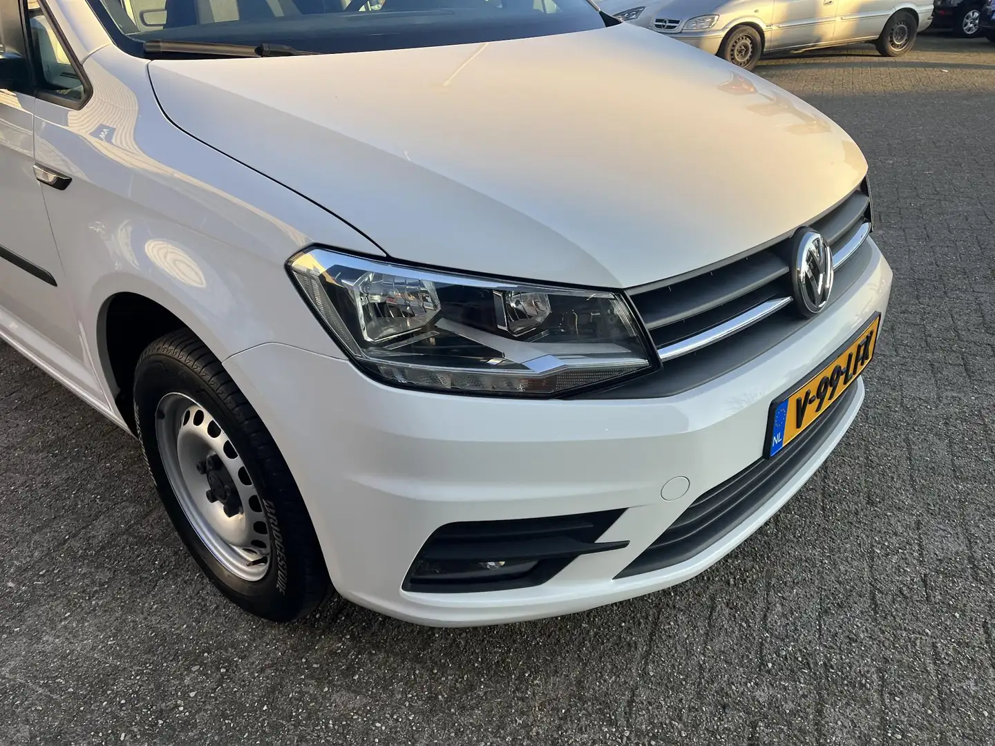 Volkswagen Caddy 1.0 TSI L1H1 BMT Highline PDC, NAVI, BUMPERS IN KL Wit - 1