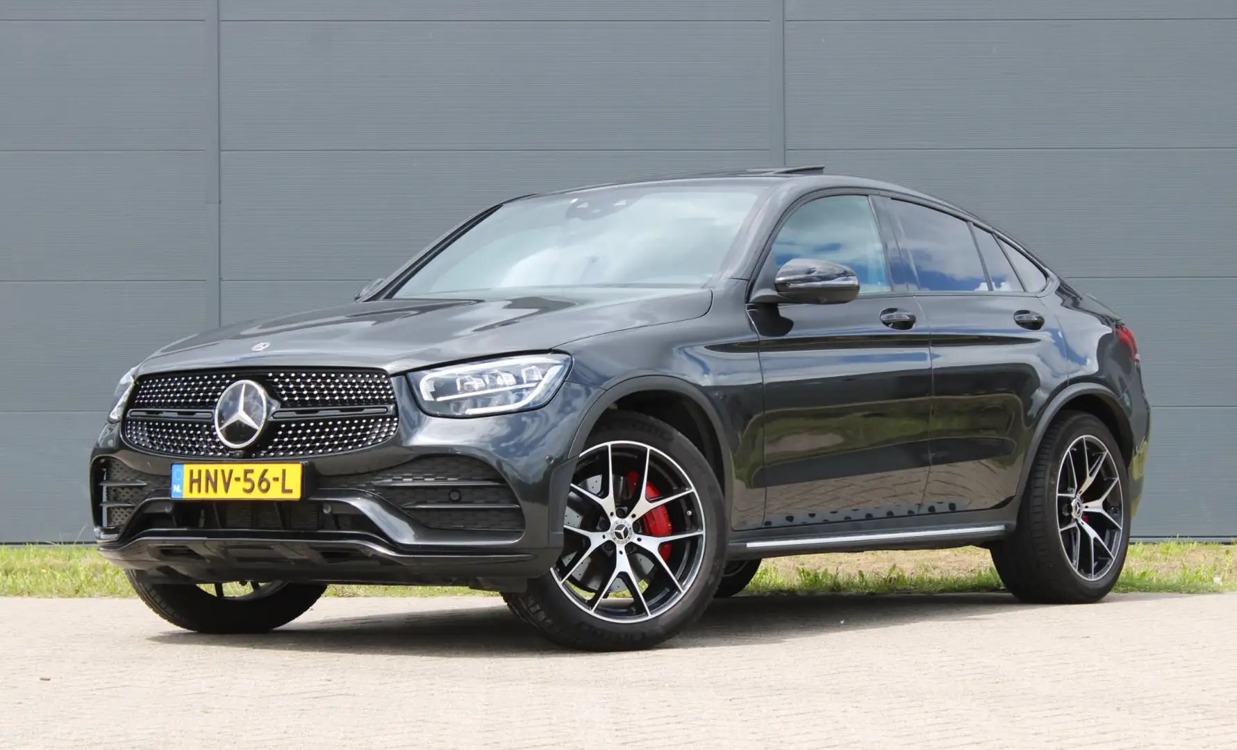 Mercedes-Benz GLC 300 Coupé 300e 4MATIC Premium Plus Schuifdak Grijs - 2