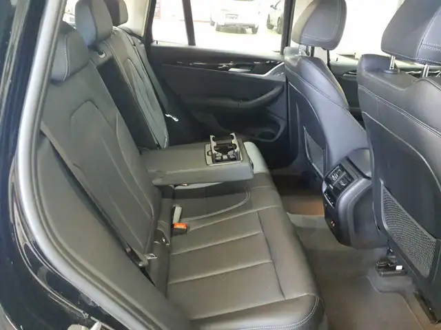 BMW X3 view 13