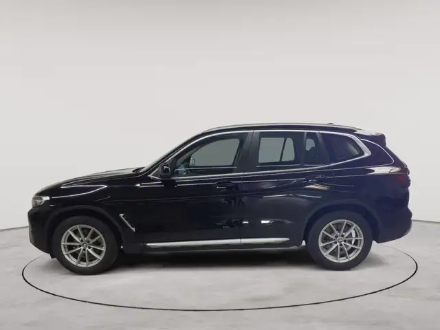 BMW X3 view 6