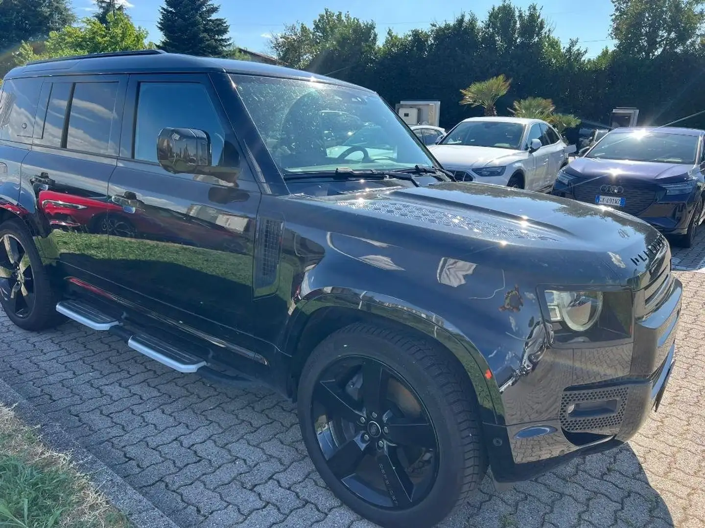 Land Rover Defender 2023 110 3.0d i6 mhev X-Dynamic HSE awd 250cv Schwarz - 1