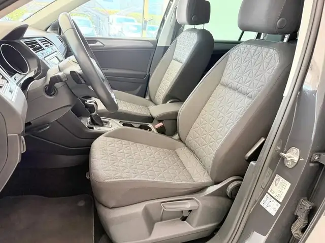 Volkswagen Tiguan view 9