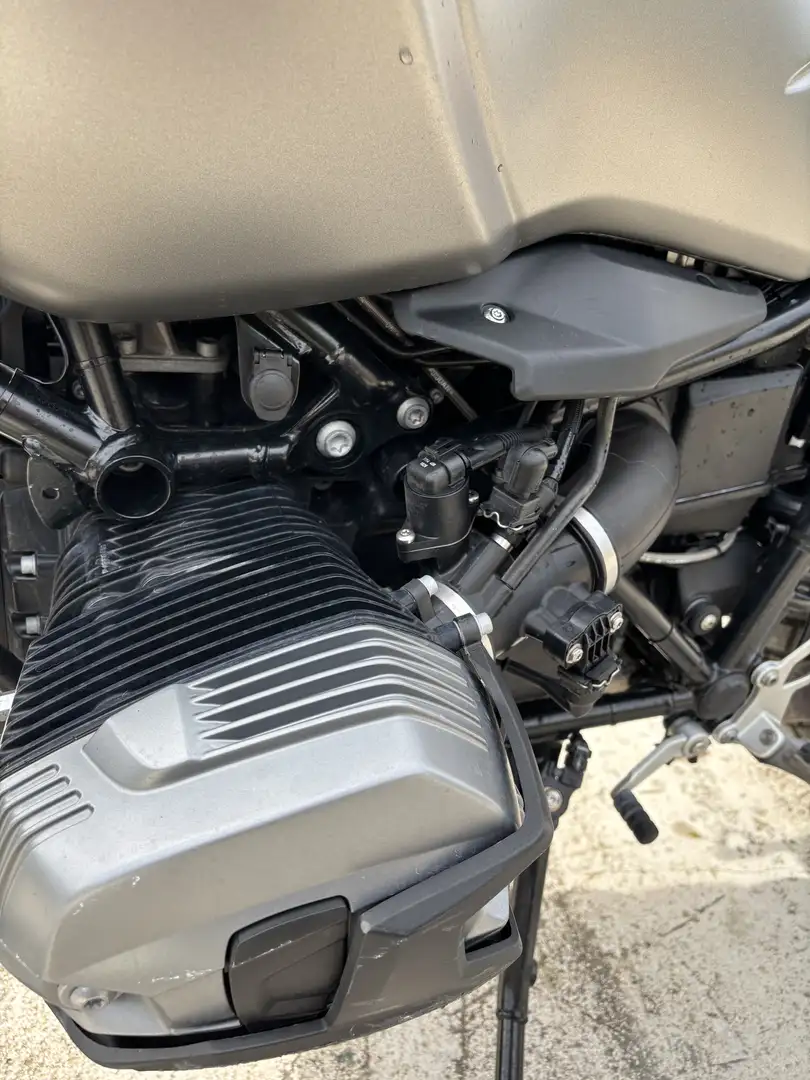 BMW R nineT scrambler - 2