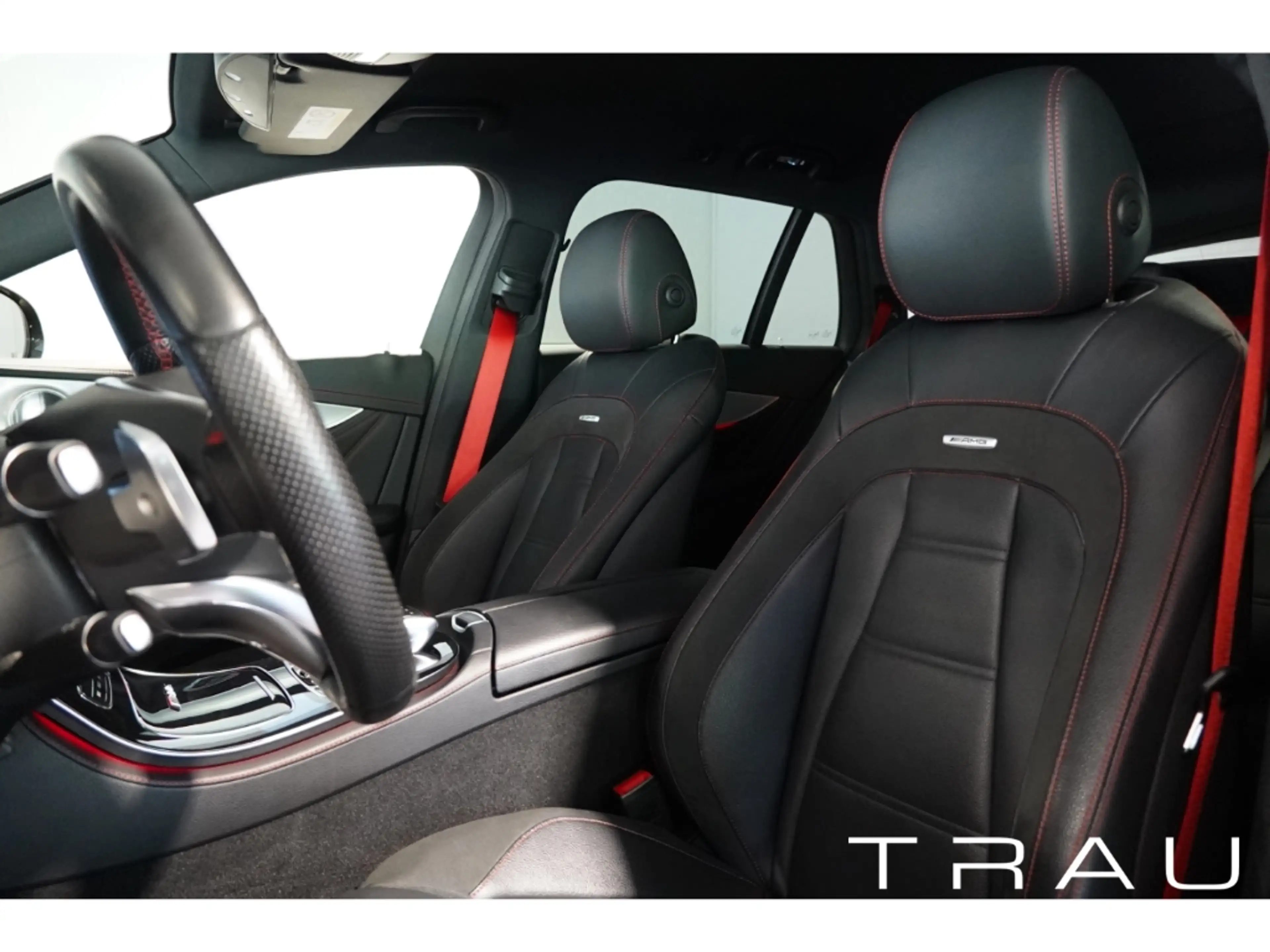 Mercedes-Benz E 43 AMG Multibeam 360 Burmester 20'' Widescreen — photo 9