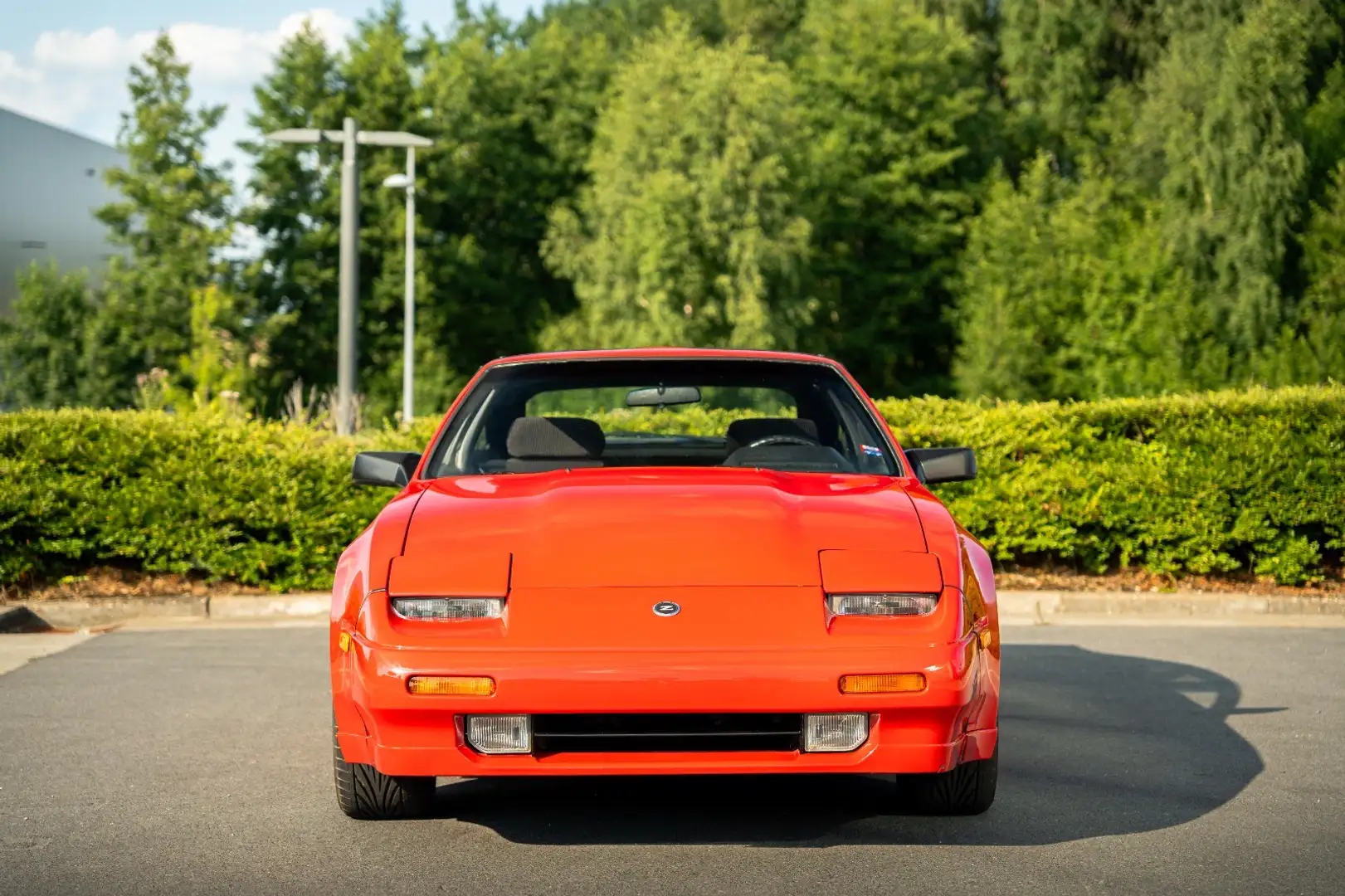 Nissan 300 ZX Turbo, Boite manuelle Roşu - 1