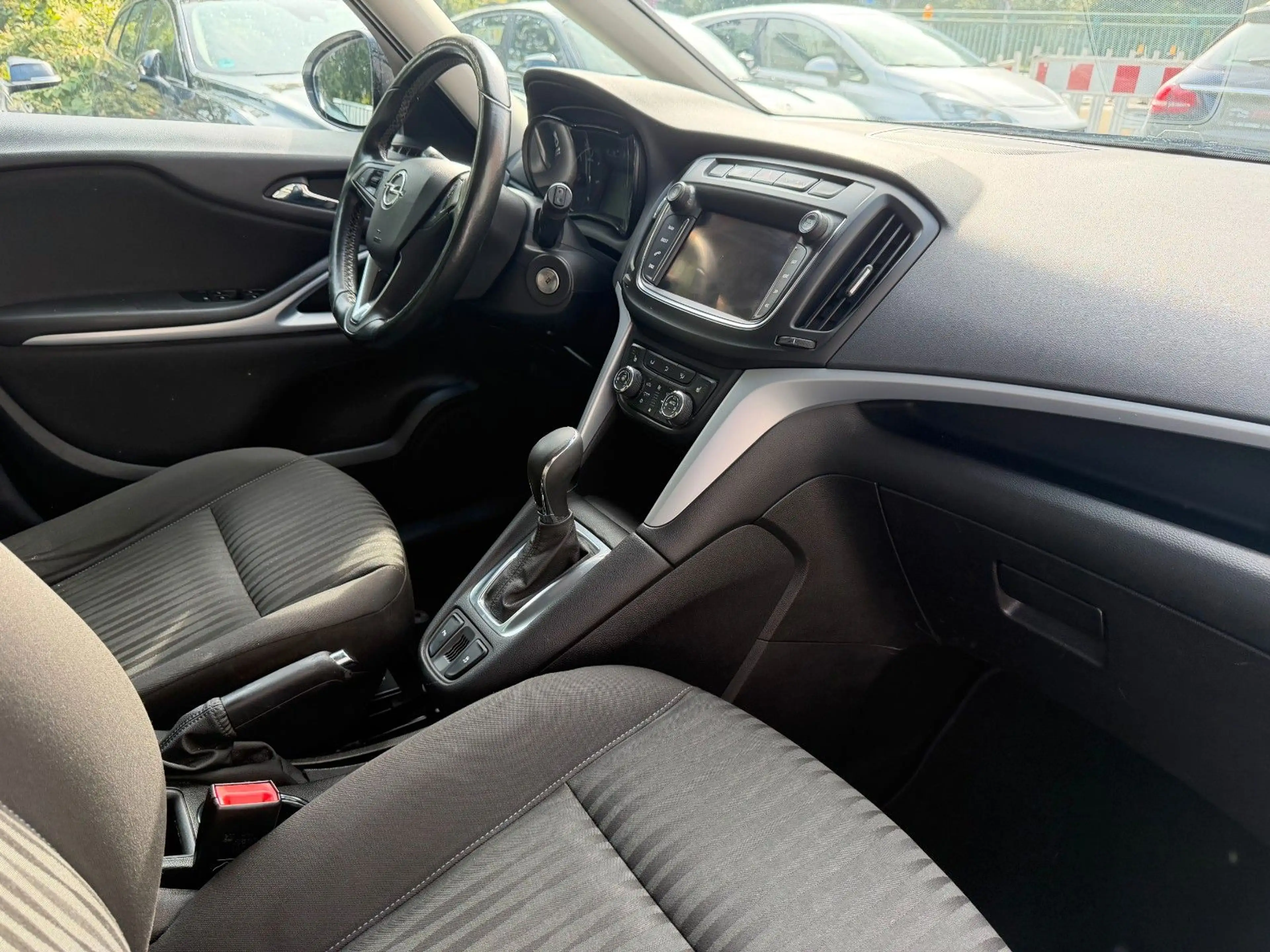Opel Zafira C Active 2.0 CDTI AUTOMATIK / 7 SITZER — photo 12