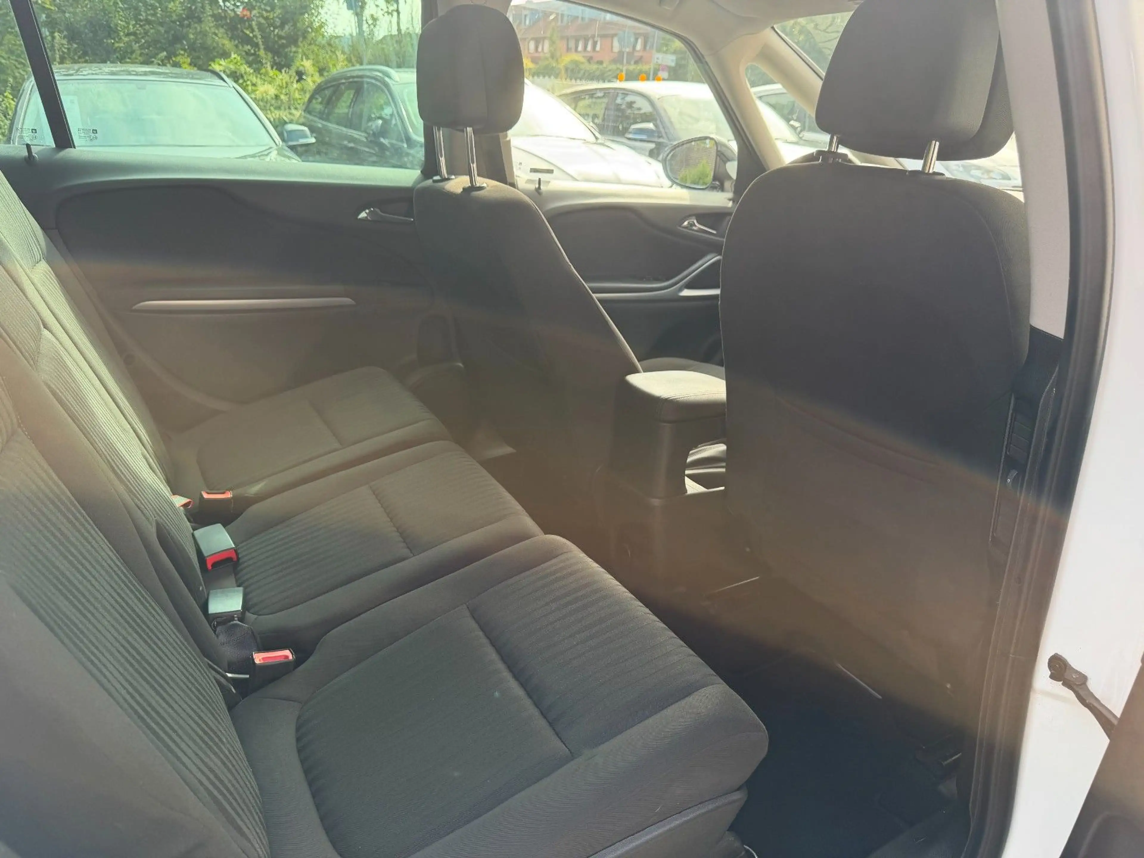 Opel Zafira C Active 2.0 CDTI AUTOMATIK / 7 SITZER — photo 14