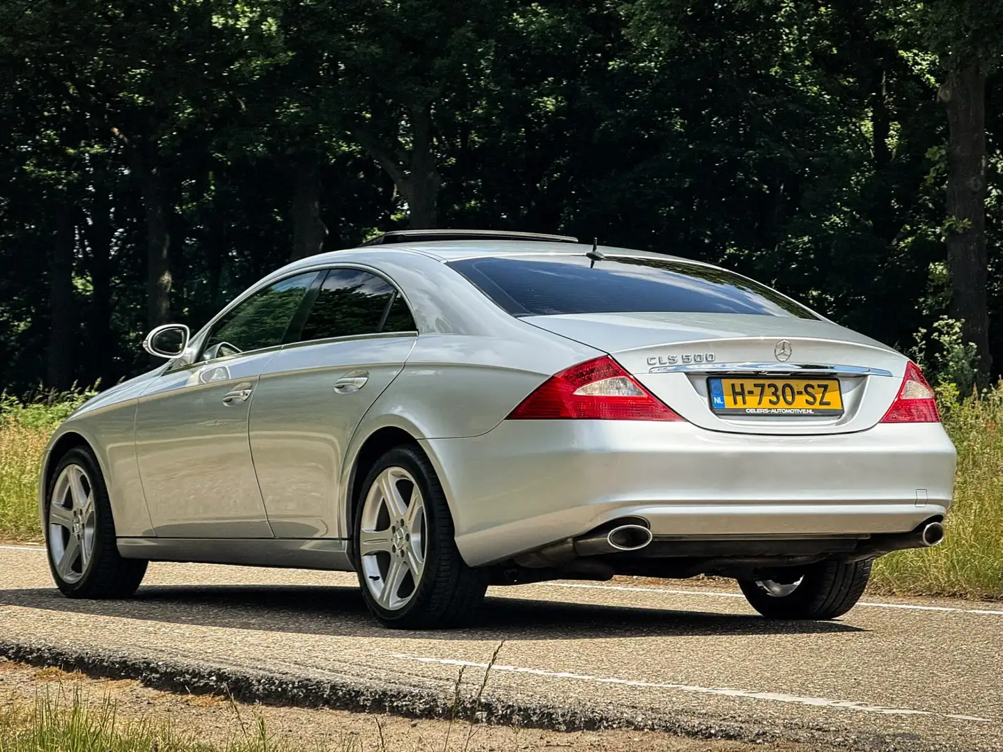 Mercedes-Benz CLS 500 CLS | Harman Kardon | Schuifdak | Xenon | Leder | Grijs - 2