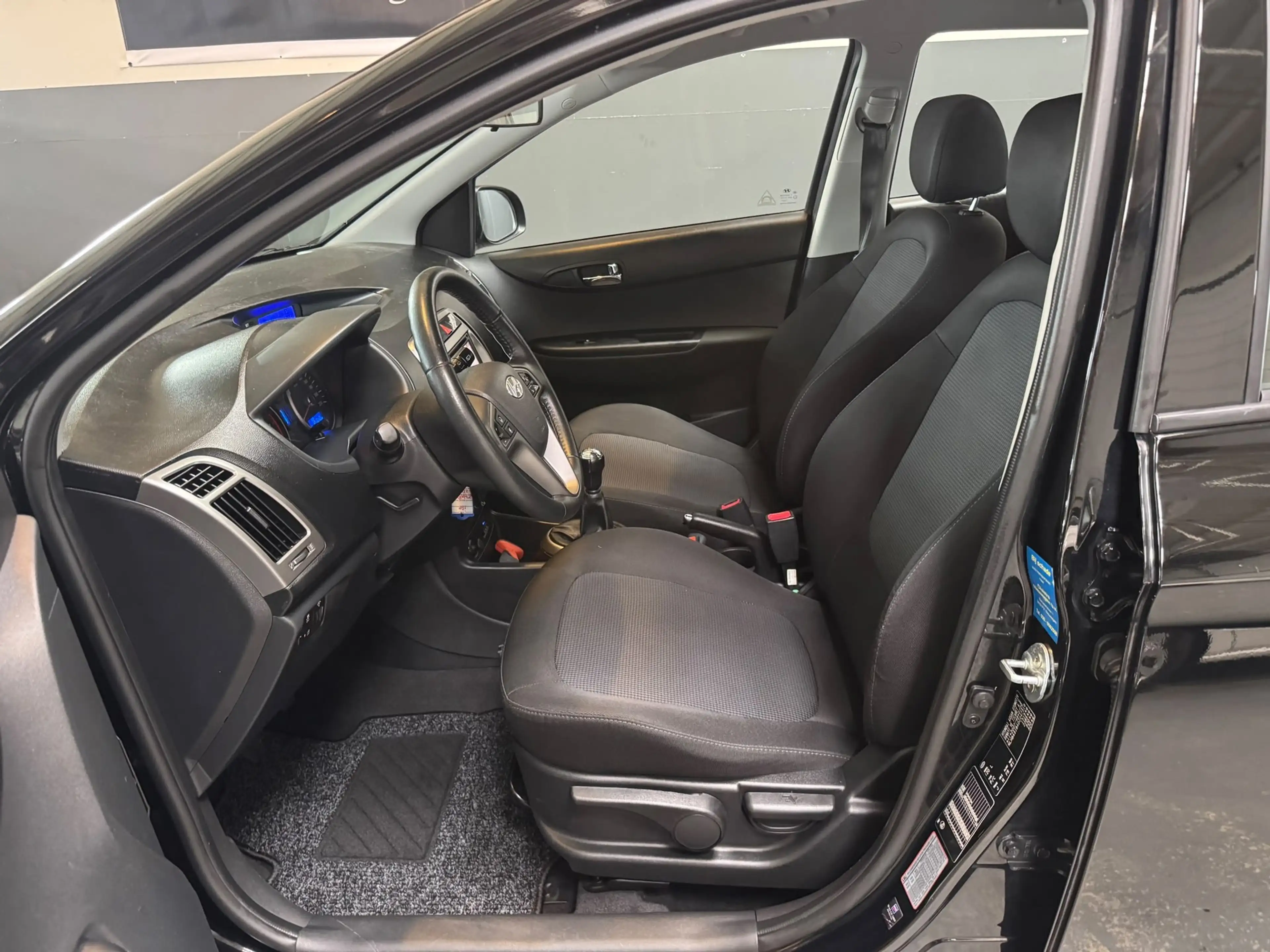 Hyundai i20 1.2i i-Deal |AIRCO|NAVI|EL.RAMEN| — photo 12
