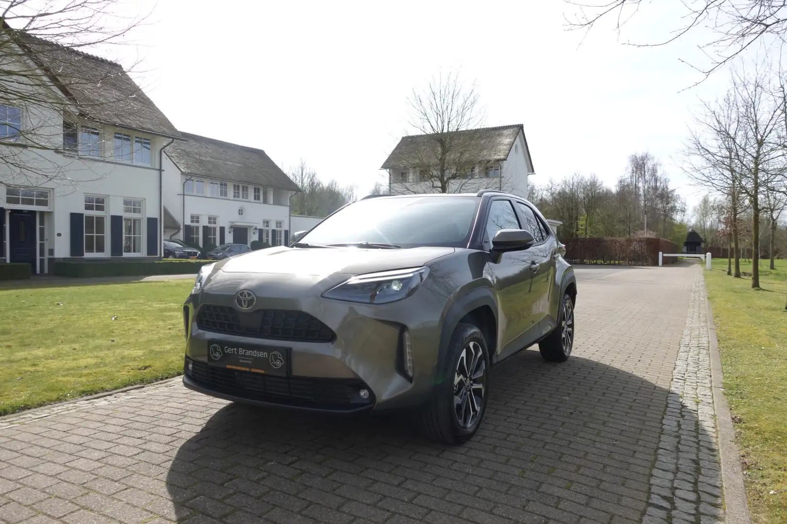 toyota yaris cross