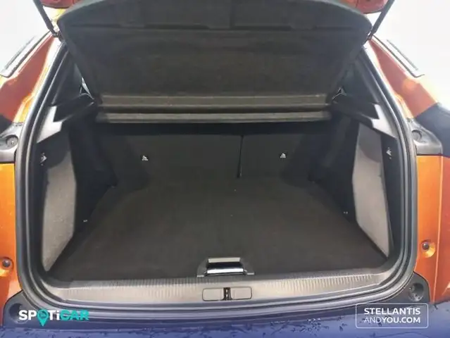 Peugeot 2008 view 6
