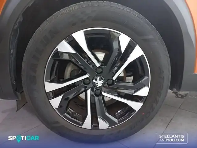 Peugeot 2008 view 11