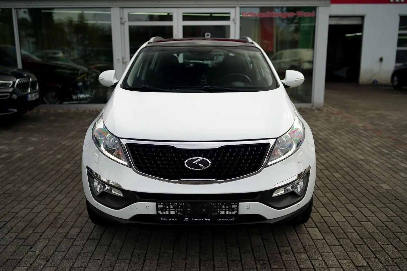 Kia Sportage 1.6 GDI Automatik Panoramadach Keyless Blanc - 2