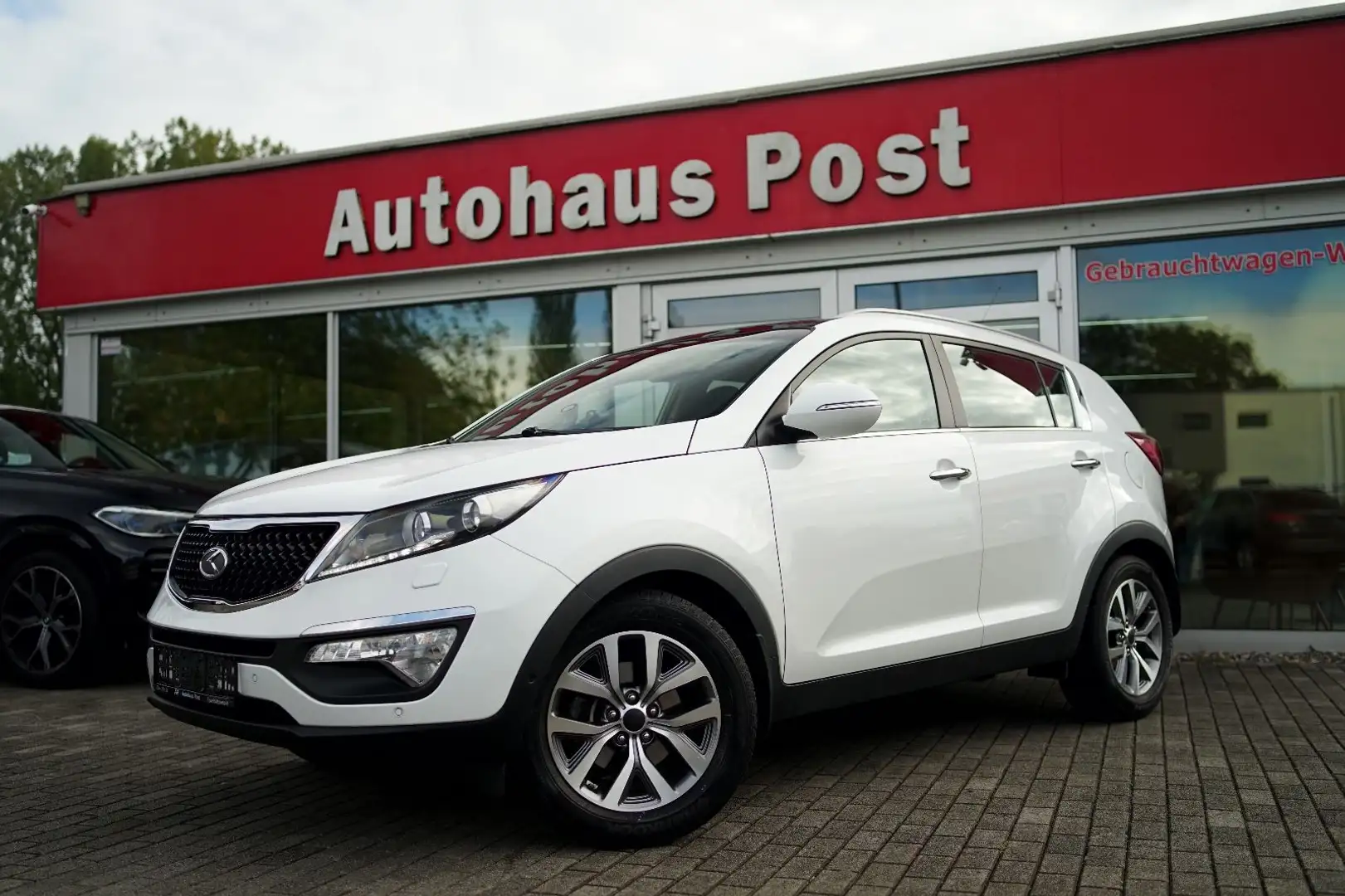 Kia Sportage 1.6 GDI Automatik Panoramadach Keyless Blanc - 1
