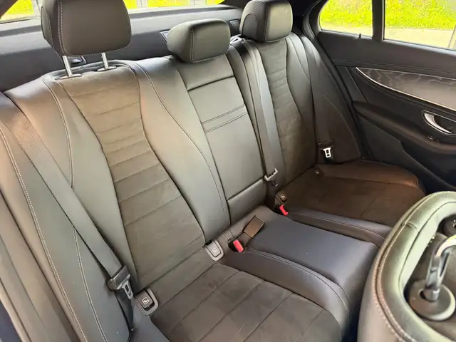 Mercedes-Benz E-Class view 11