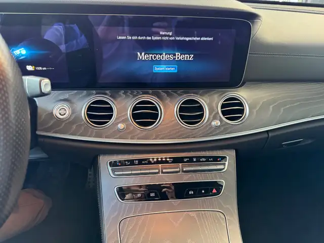 Mercedes-Benz E-Class view 15