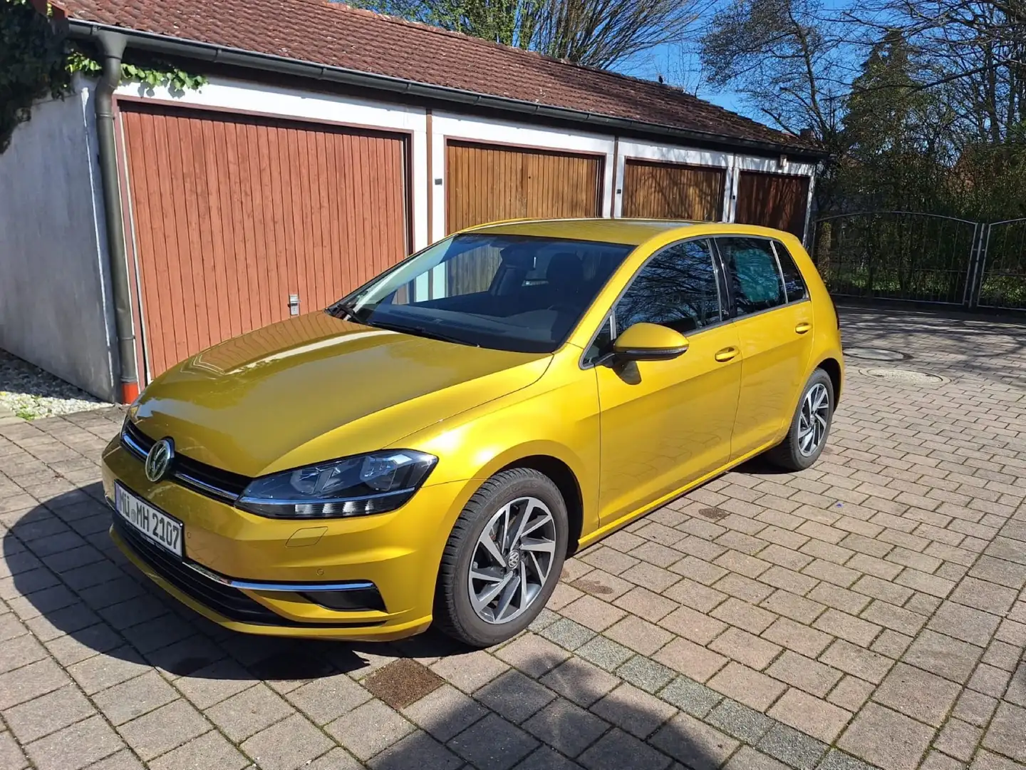 Volkswagen Golf Sound Start-Stopp Gold - 1