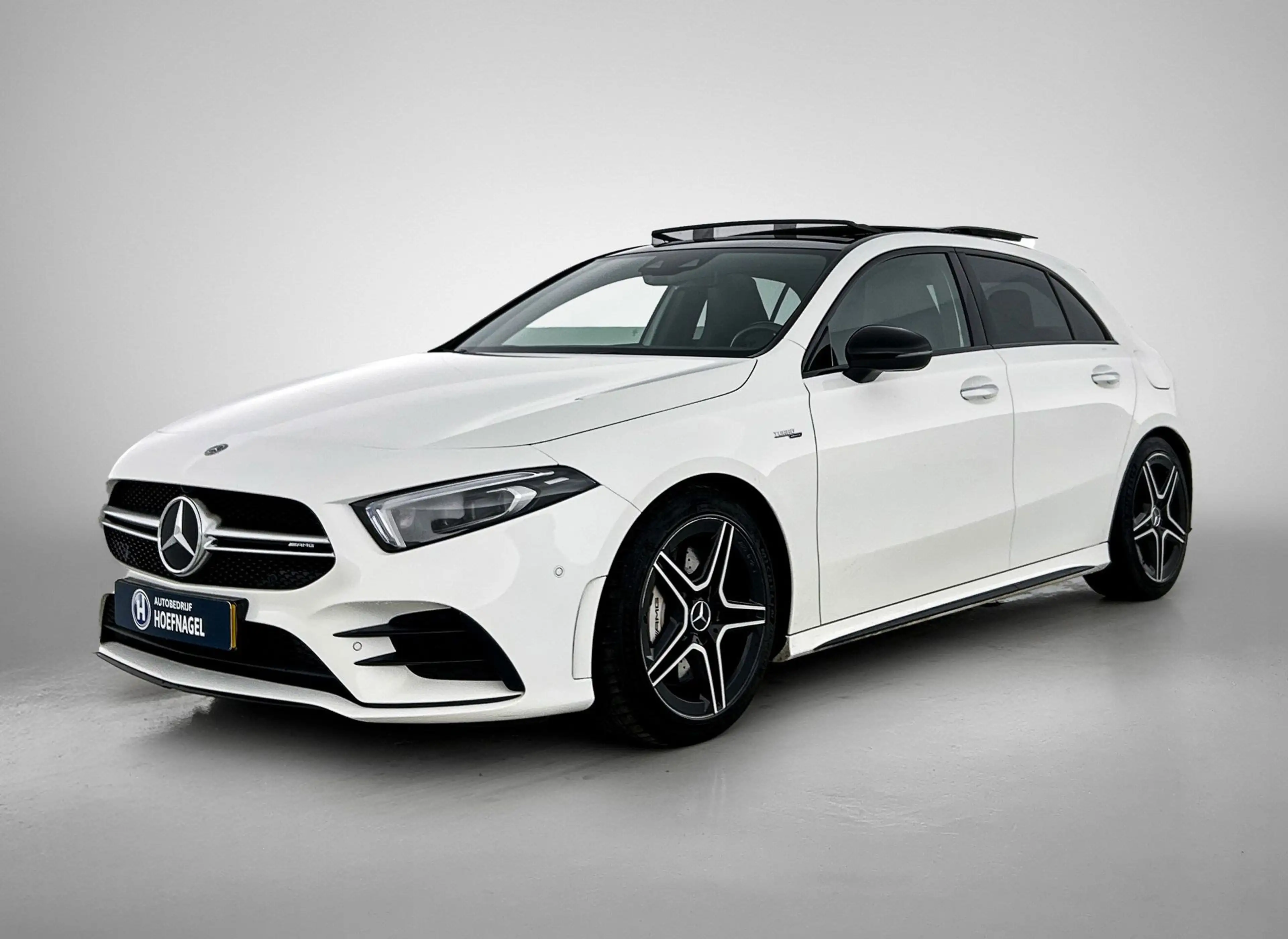 Mercedes-Benz A 35 AMG 4MATIC Premium Plus | Panodak | Sfeerverlichting |