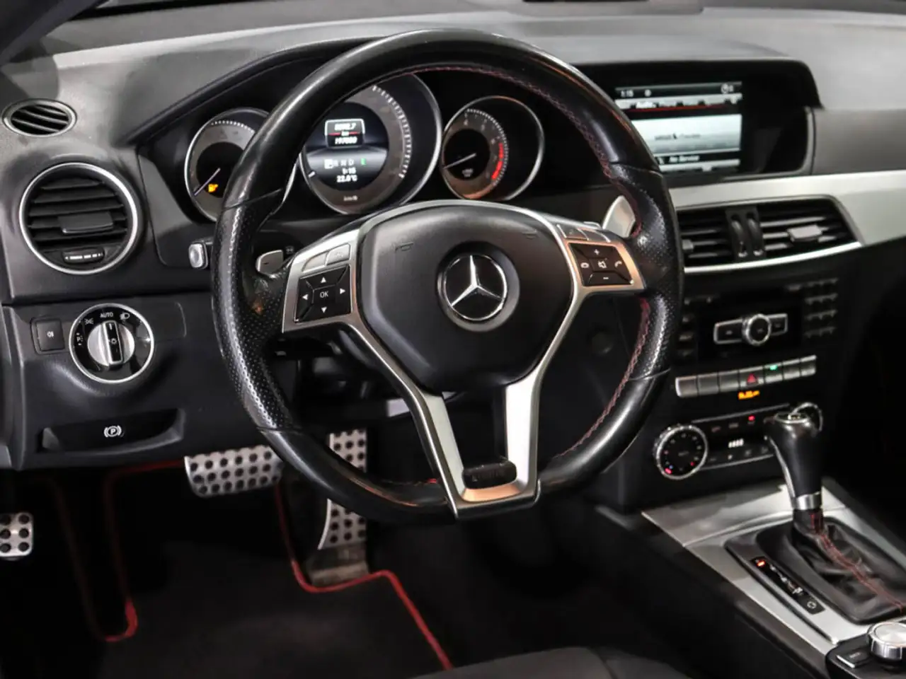 Mercedes-Benz C-Class fotografie Mercedes-Benz C-Class
