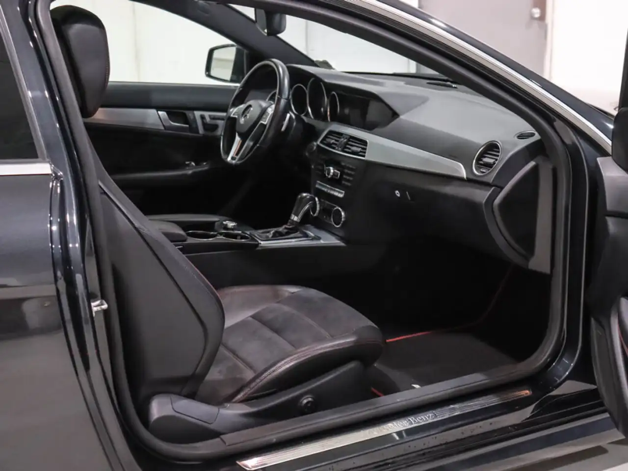 Mercedes-Benz C-Class fotografie Mercedes-Benz C-Class
