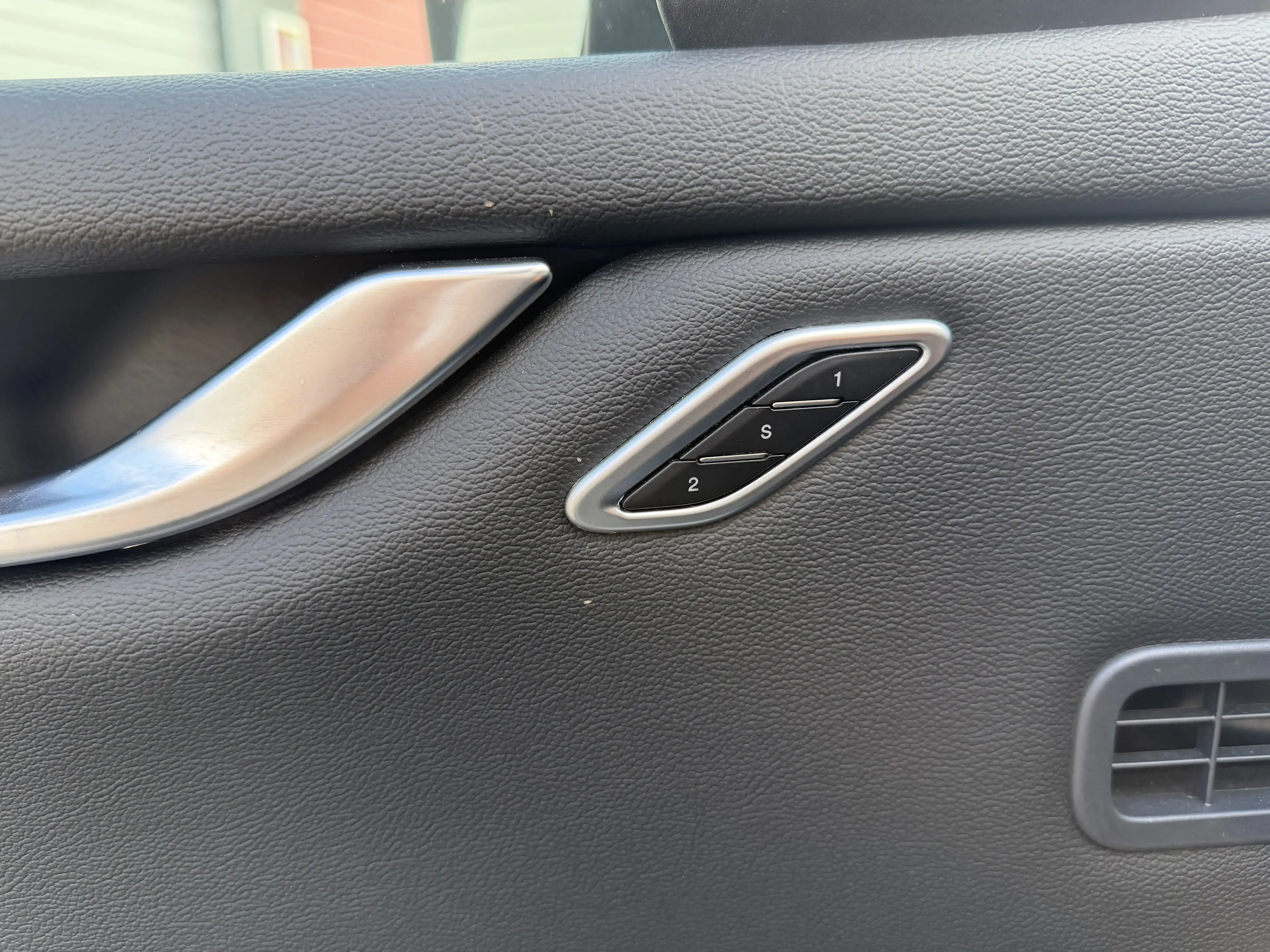 Maserati Ghibli Grand Sport+Softclose+LED+*Deutsches Fahrzeug* — photo 12