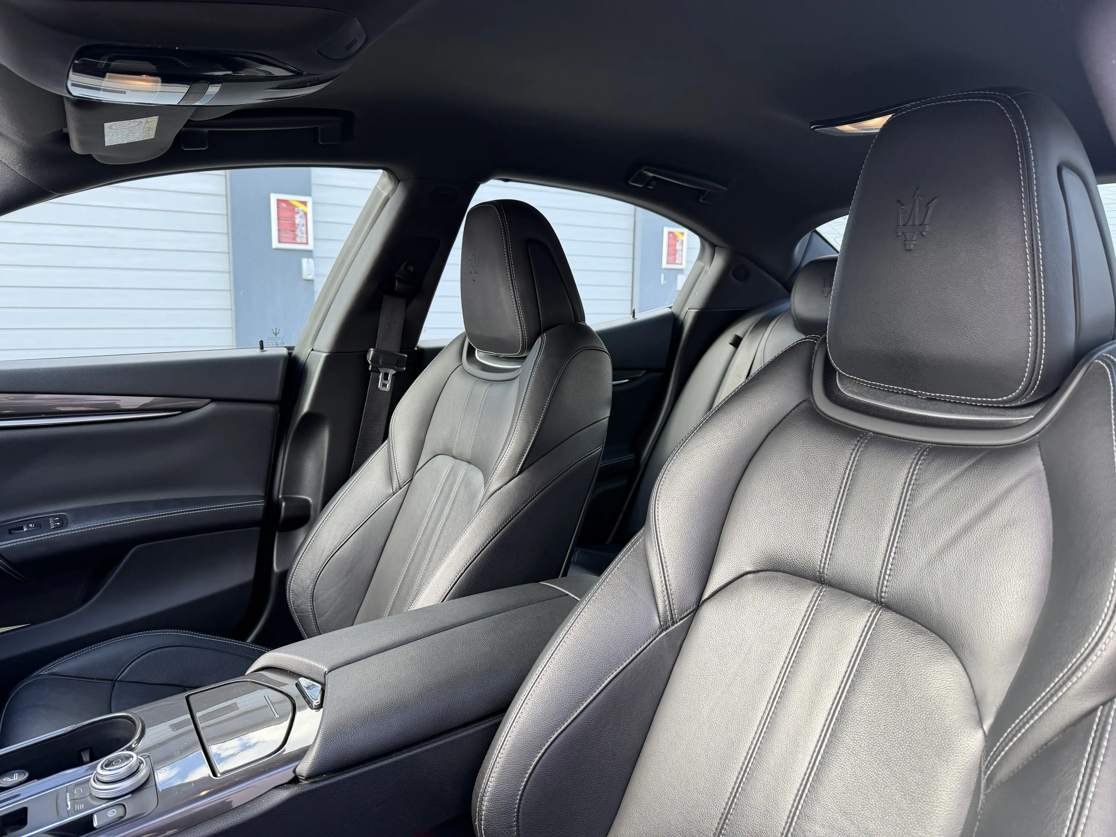 Maserati Ghibli Grand Sport+Softclose+LED+*Deutsches Fahrzeug* — photo 11