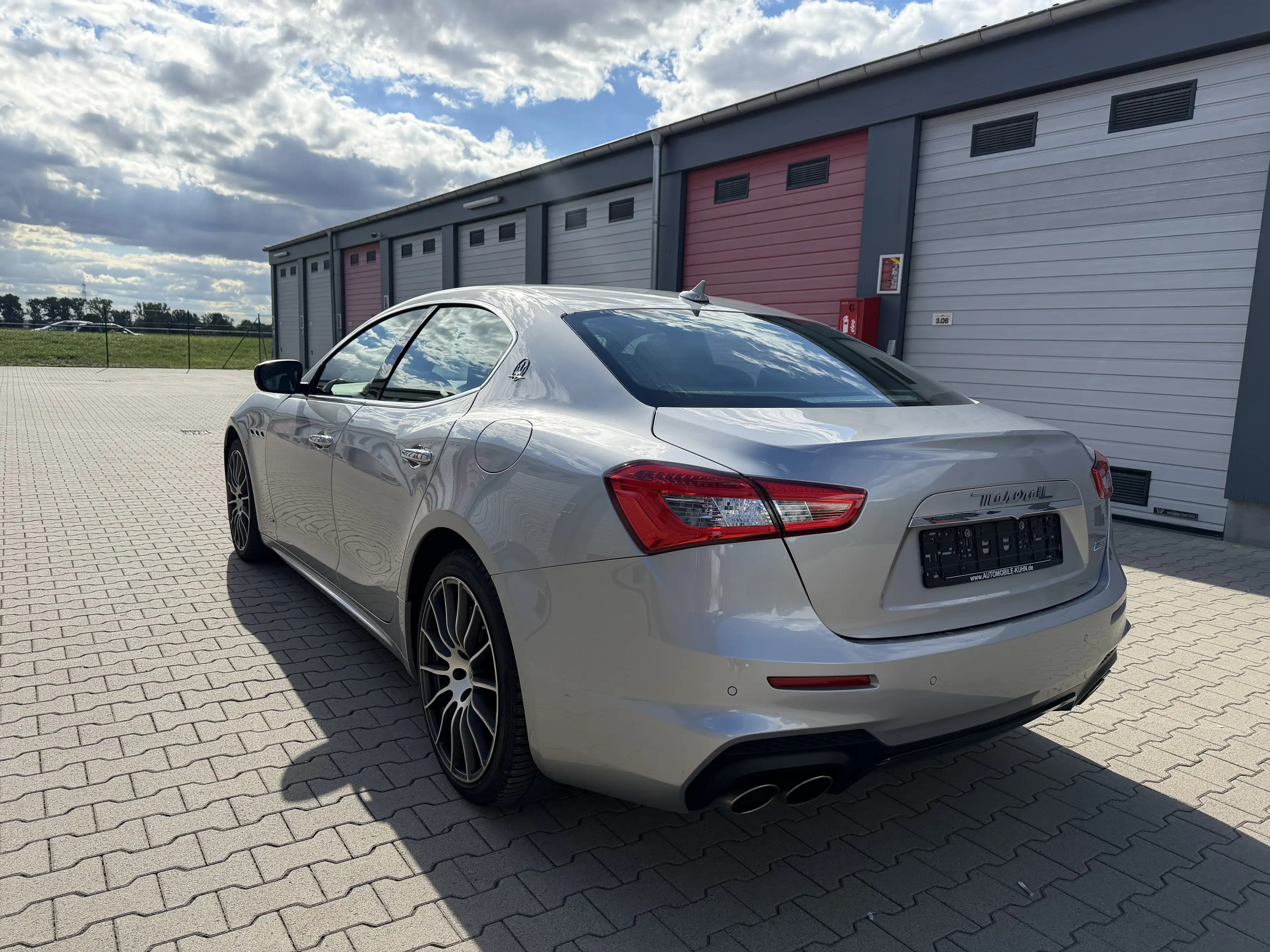 Maserati Ghibli Grand Sport+Softclose+LED+*Deutsches Fahrzeug* — photo 4