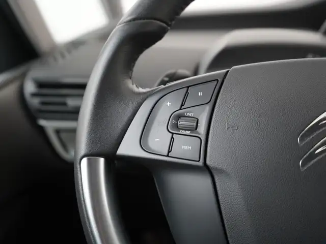 Citroen Grand C4 Spacetourer view 7
