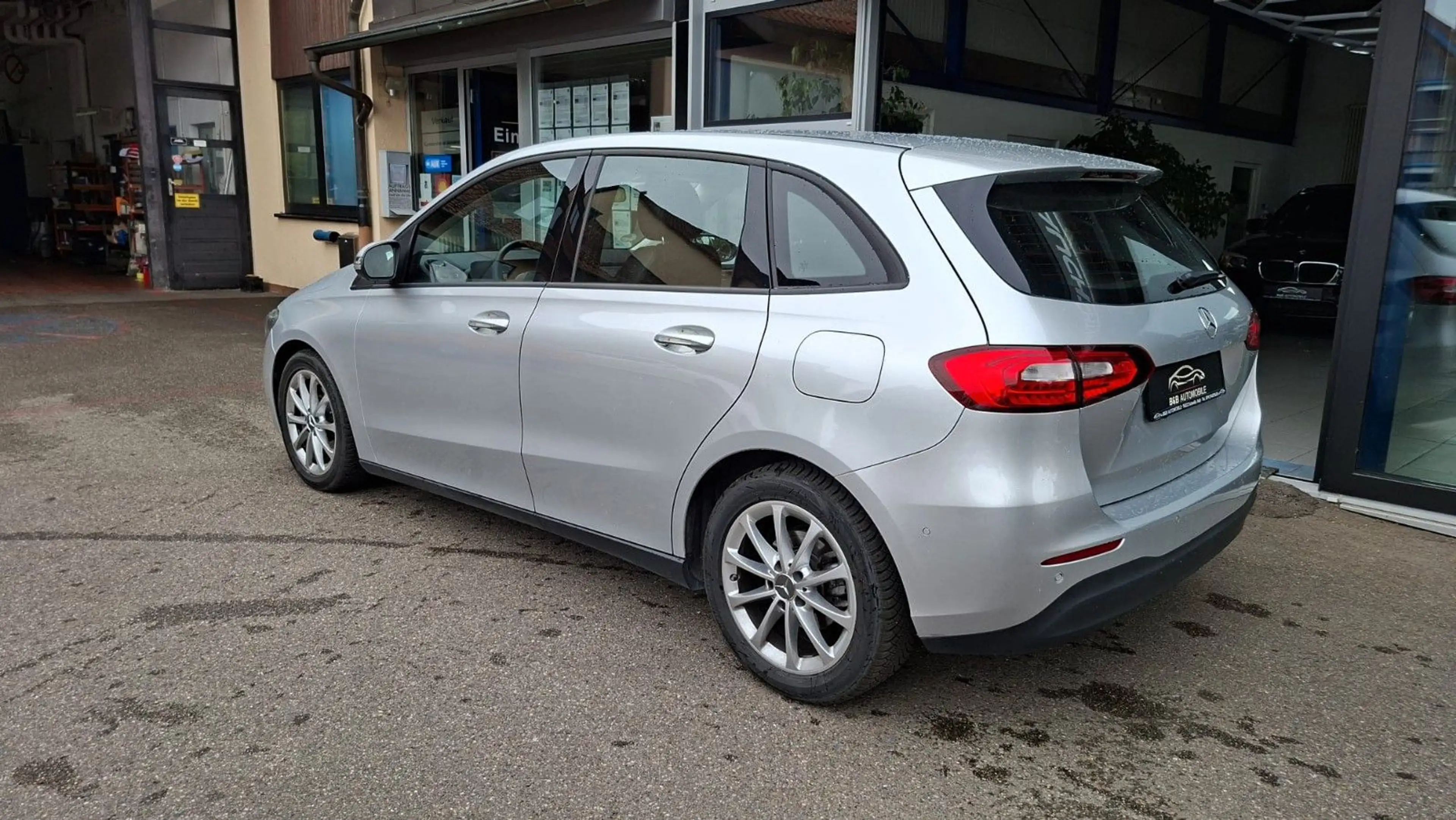Mercedes-Benz B 180 d KLIMA, ALU, LEDER, PDC, NAVI, DAB — photo 15