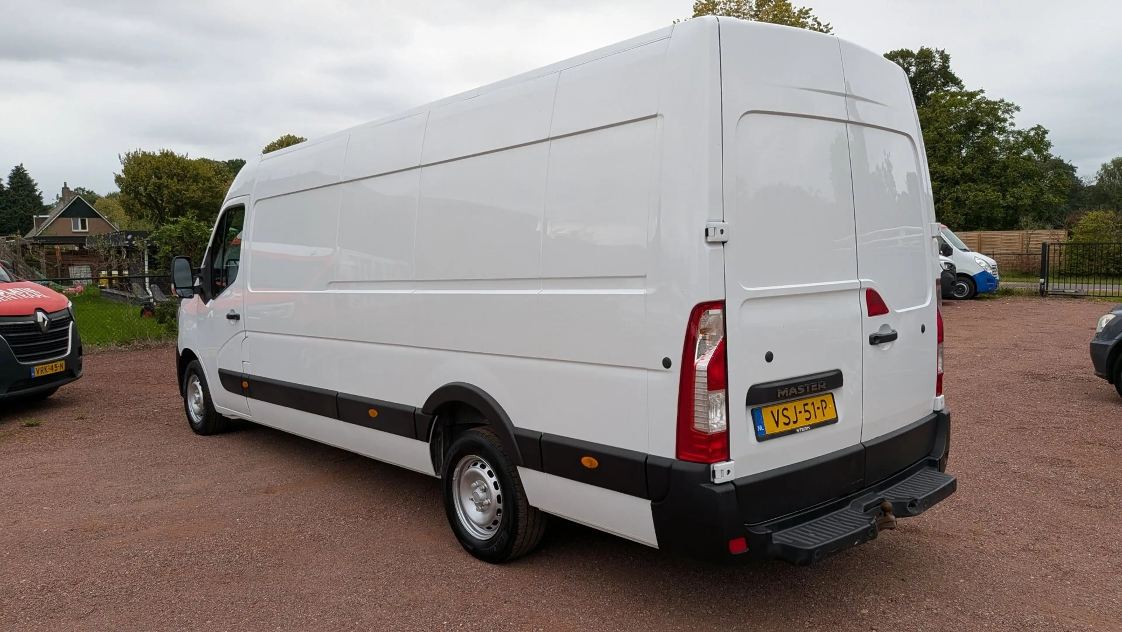 Renault Master T35 2.3 dCi 165PK L4H2 EL Energy Comfort — photo 3