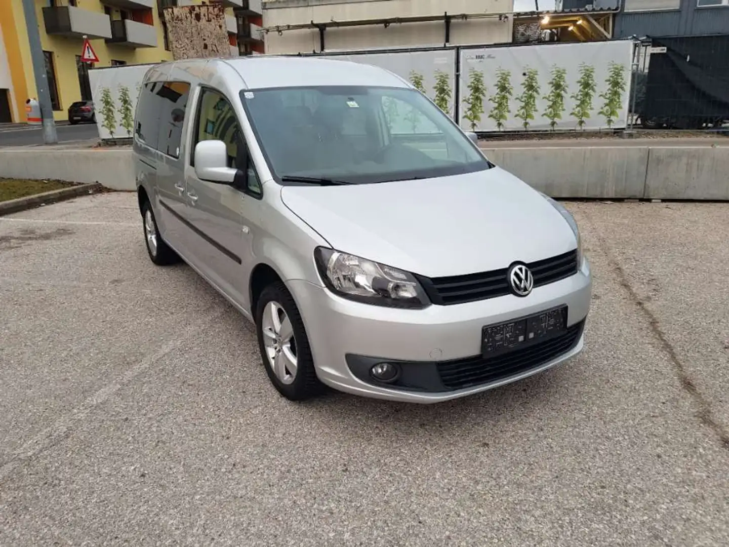 Volkswagen Caddy Caddy Kombi Trendline 1,6 TDI DPF Trendline Silber - 2