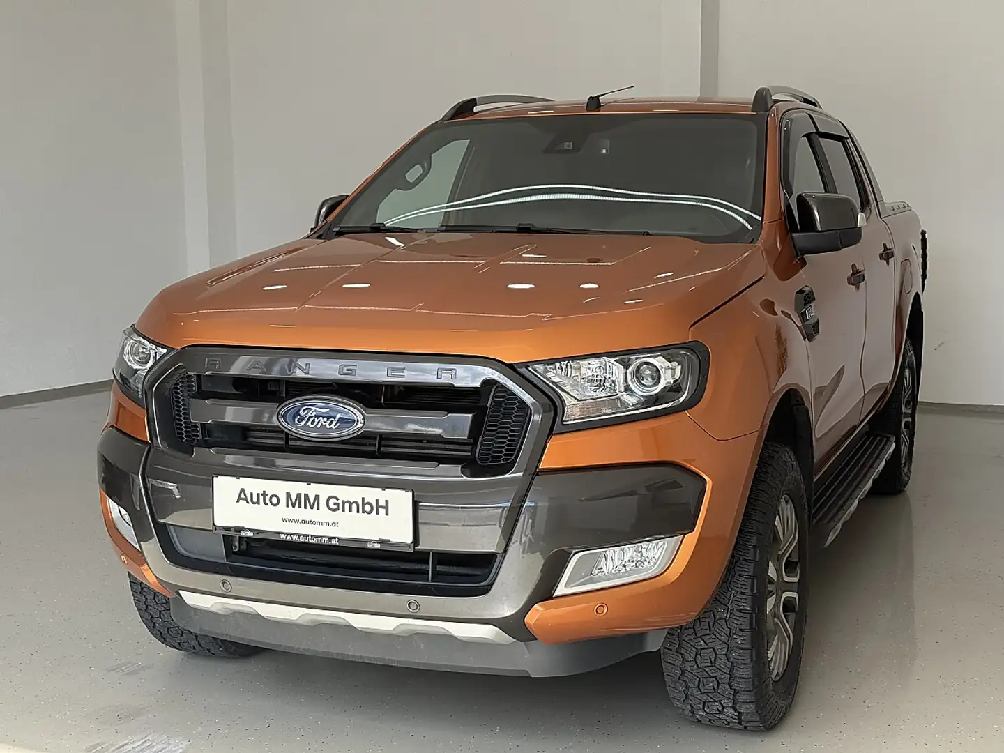 Ford Ranger Ranger Doppelkabine Wildtrak 4x4 3,2 TDCi Aut. Orange - 2