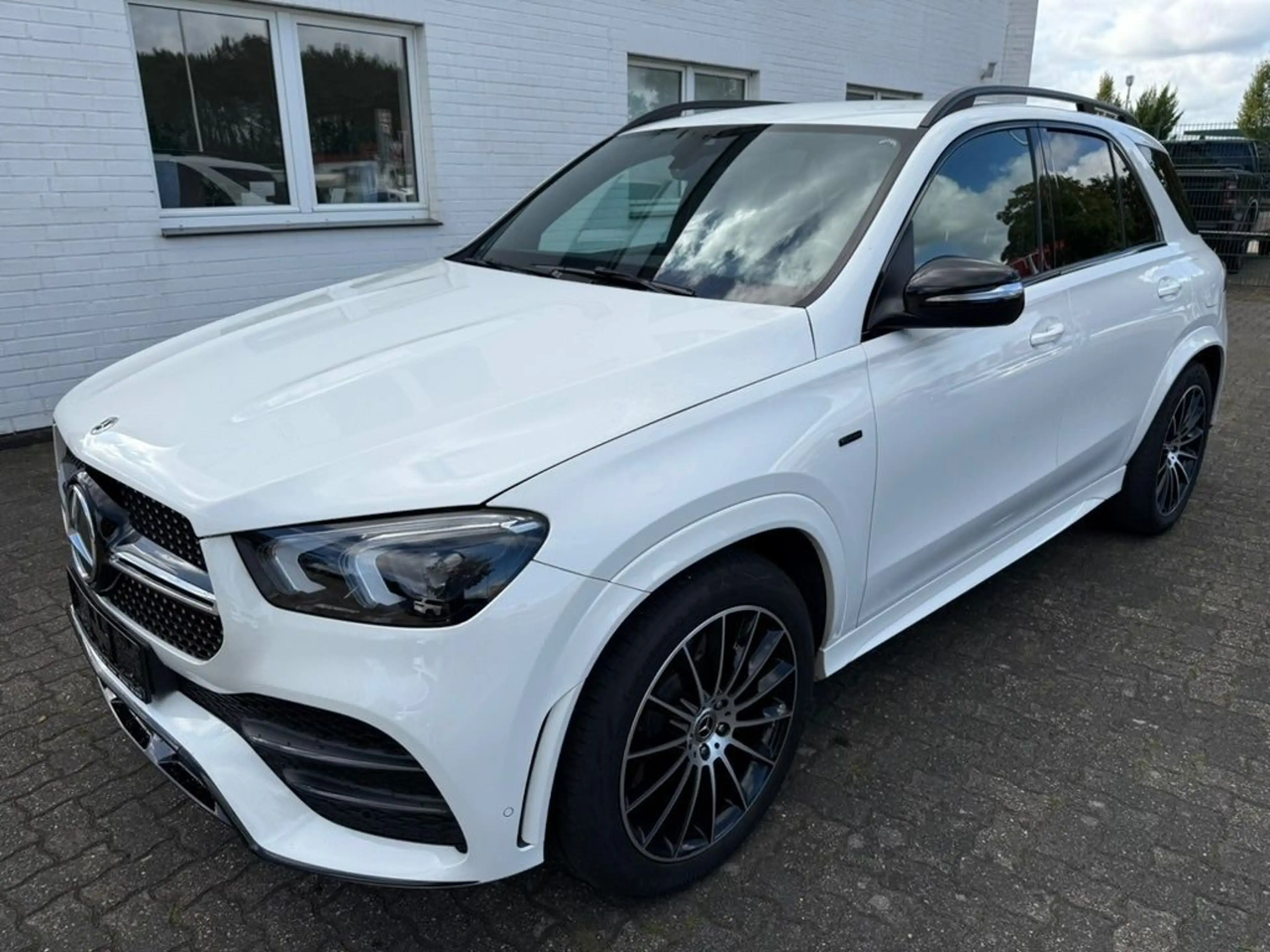 Mercedes-Benz GLE 350 de 4M AMG Line Night Paket Kam LED AHK