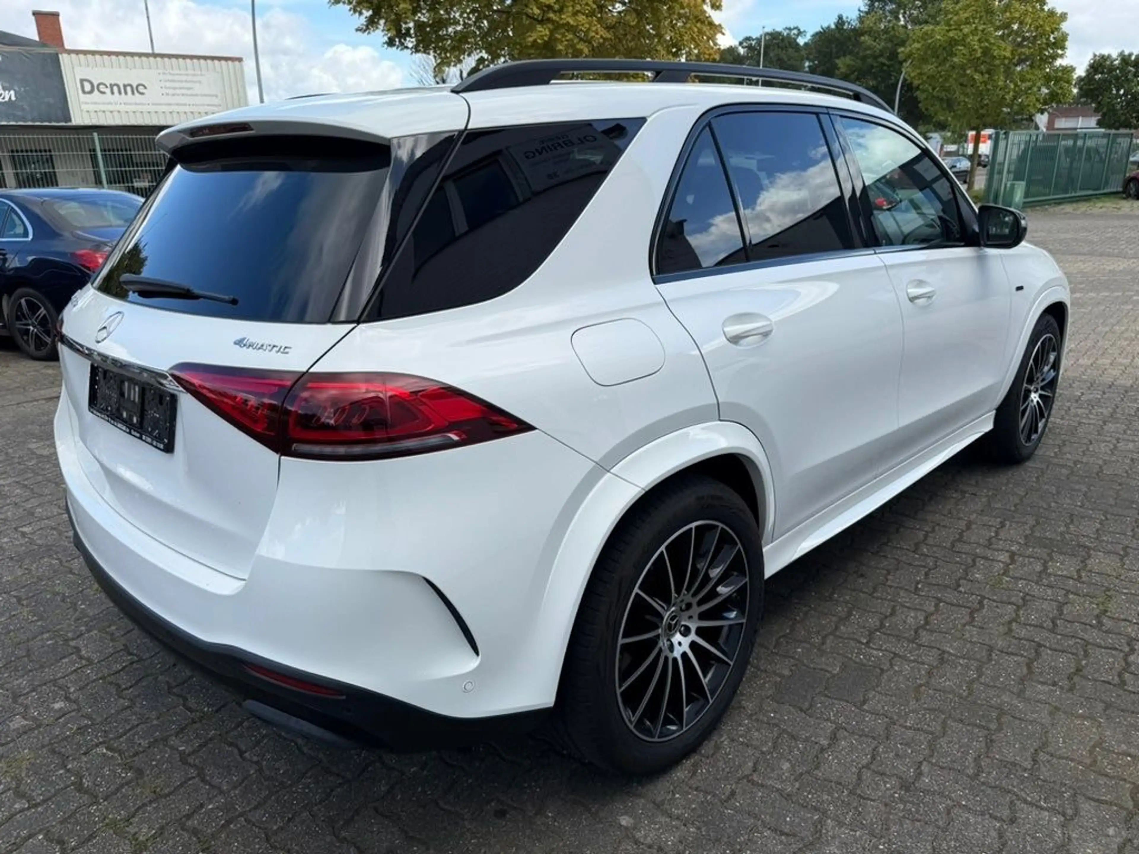 Mercedes-Benz GLE 350 de 4M AMG Line Night Paket Kam LED AHK — photo 4
