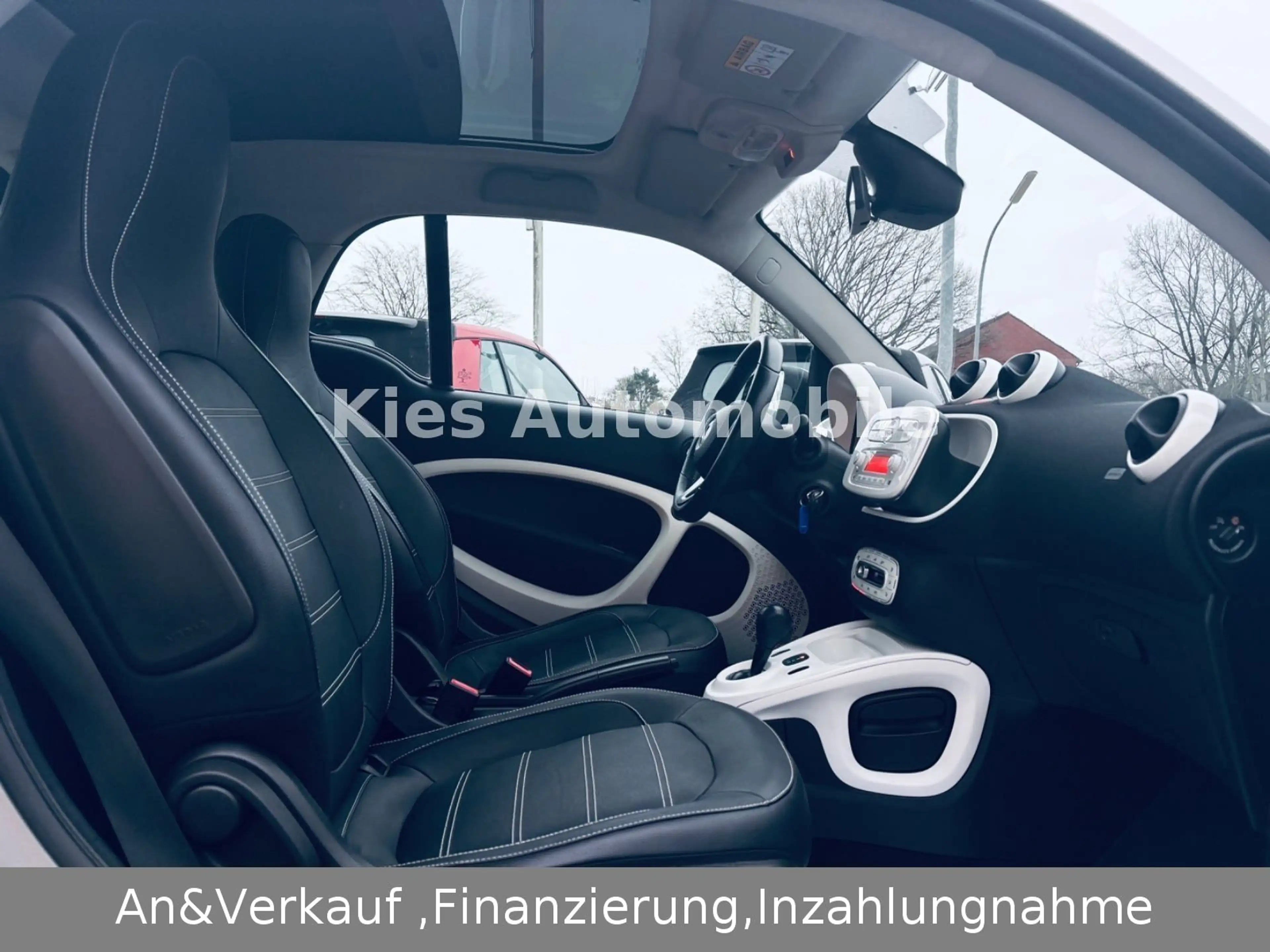 smart forTwo Prime AUTOM/PANO/LEDER/SITZH/KLIMA/TÜV — photo 14