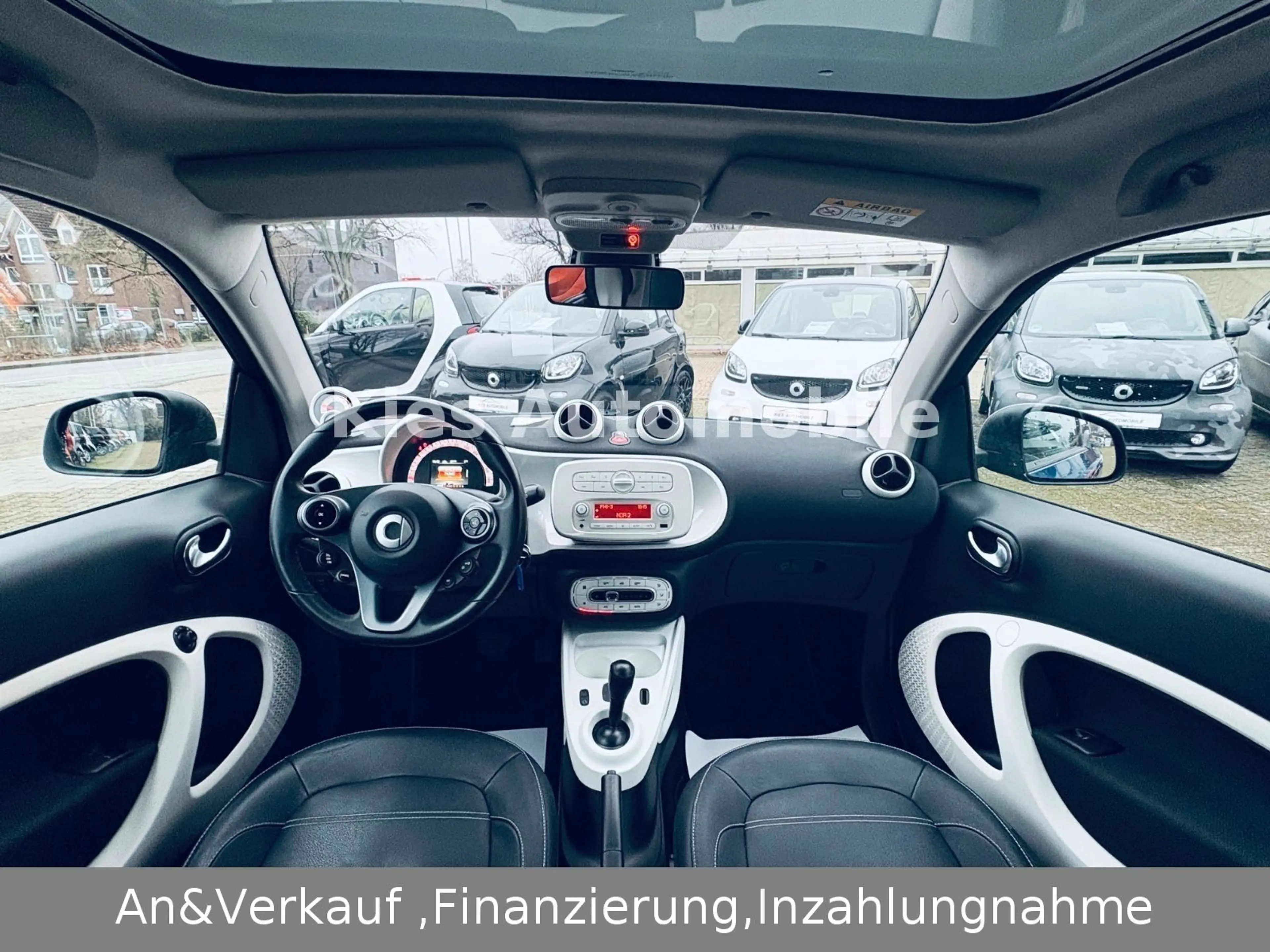 smart forTwo Prime AUTOM/PANO/LEDER/SITZH/KLIMA/TÜV — photo 12